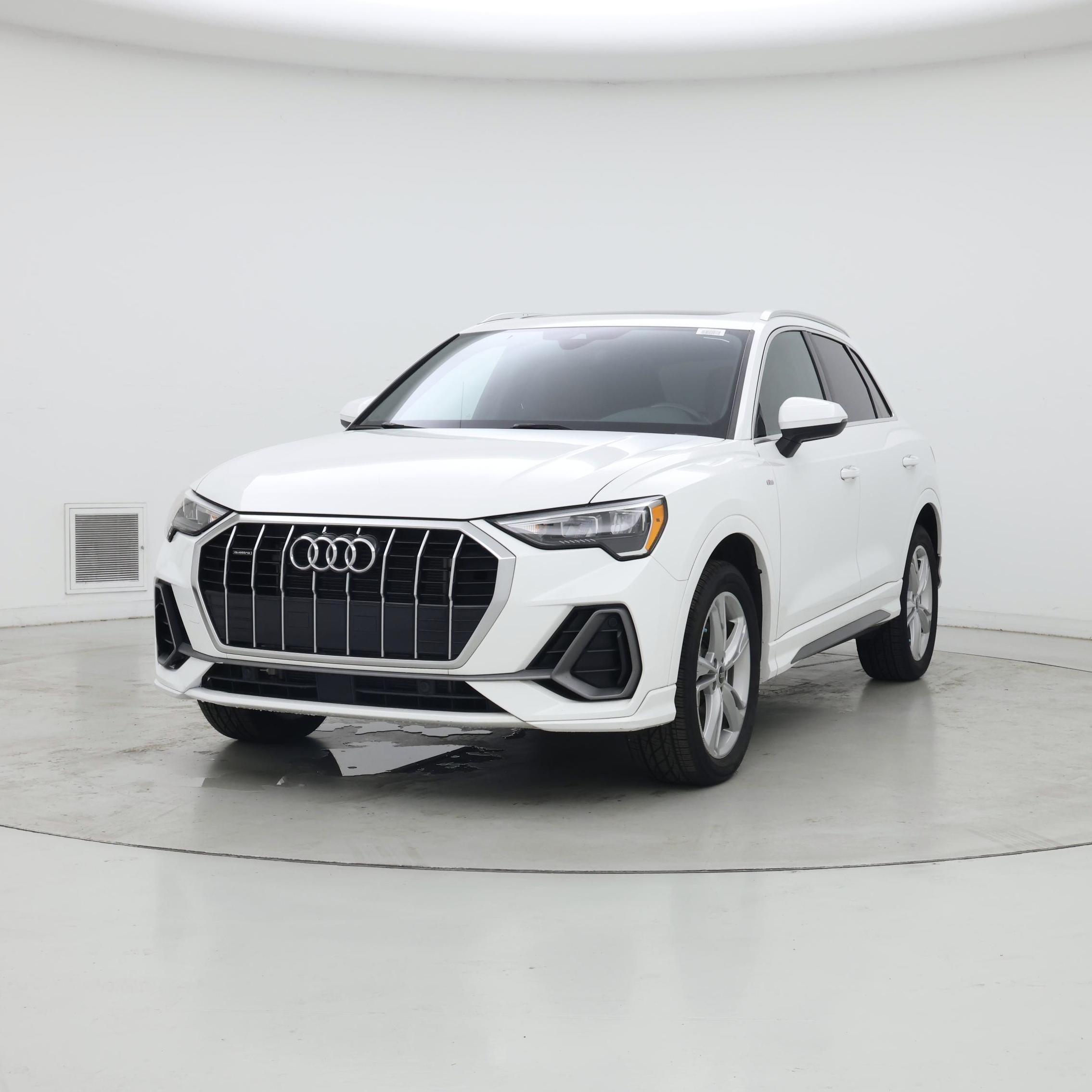 Thumbnail: 2022 Audi Q3 - 4
