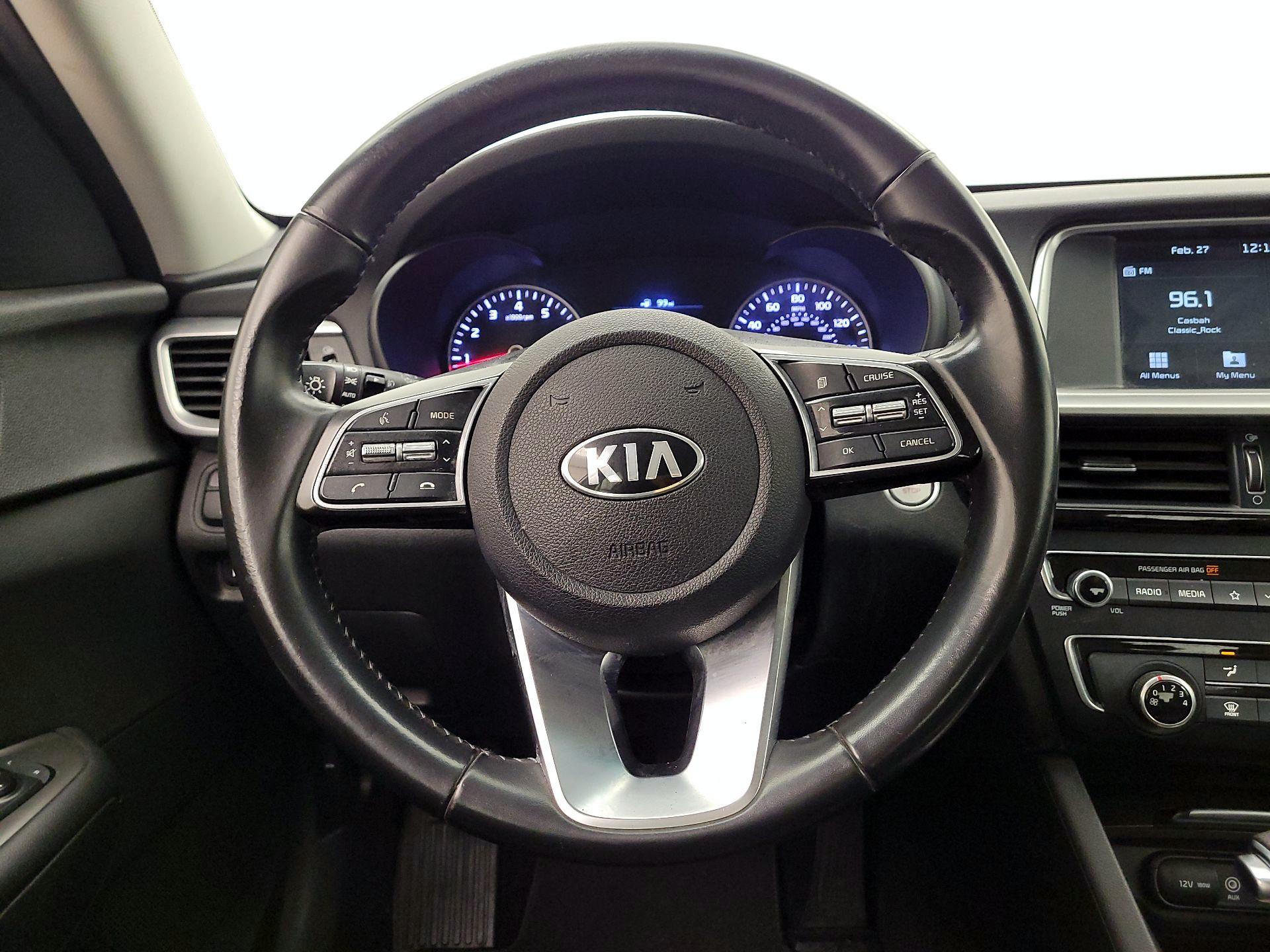 Thumbnail: 2020 Kia Optima - 10