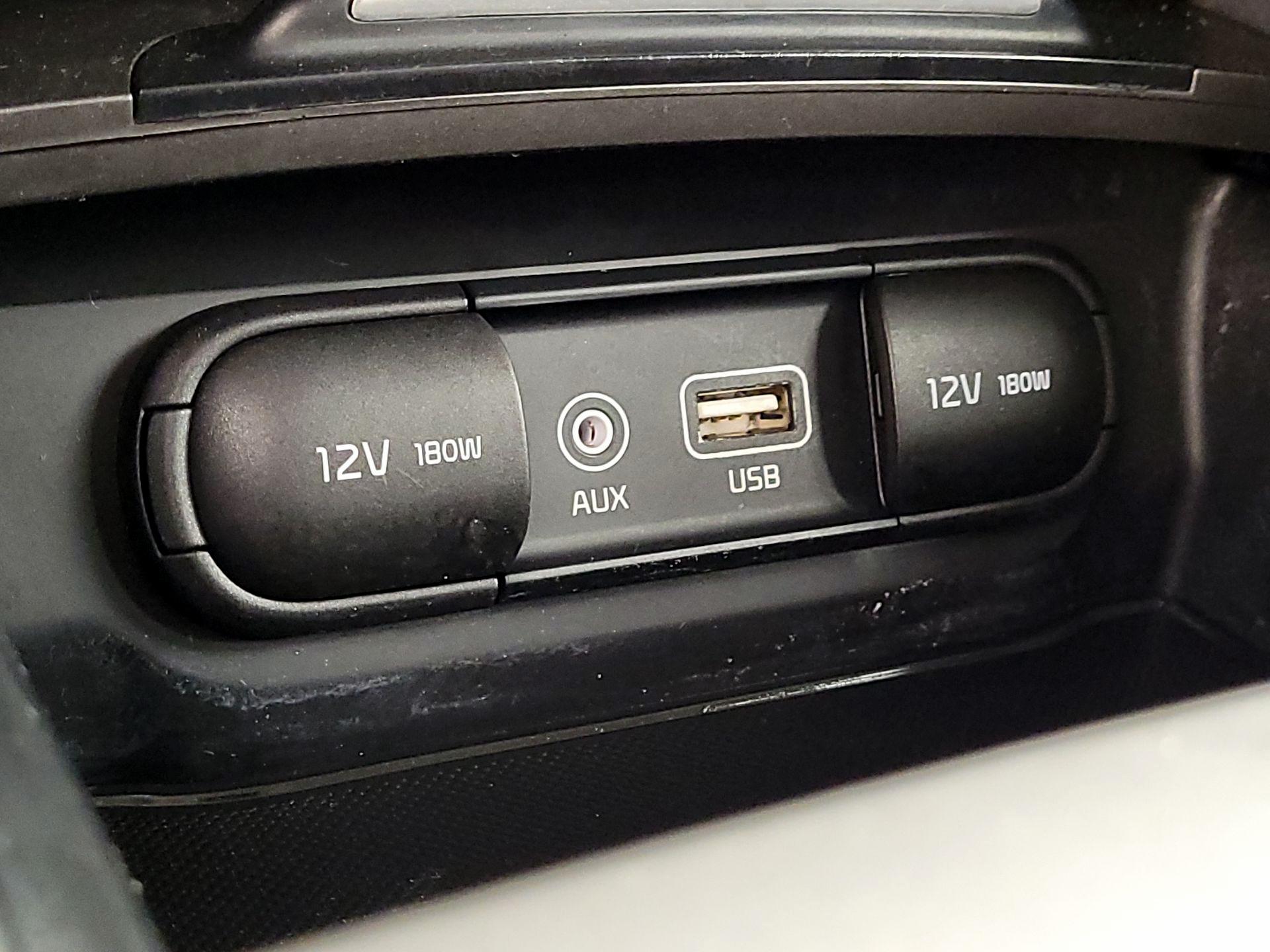 Thumbnail: 2020 Kia Optima - 18