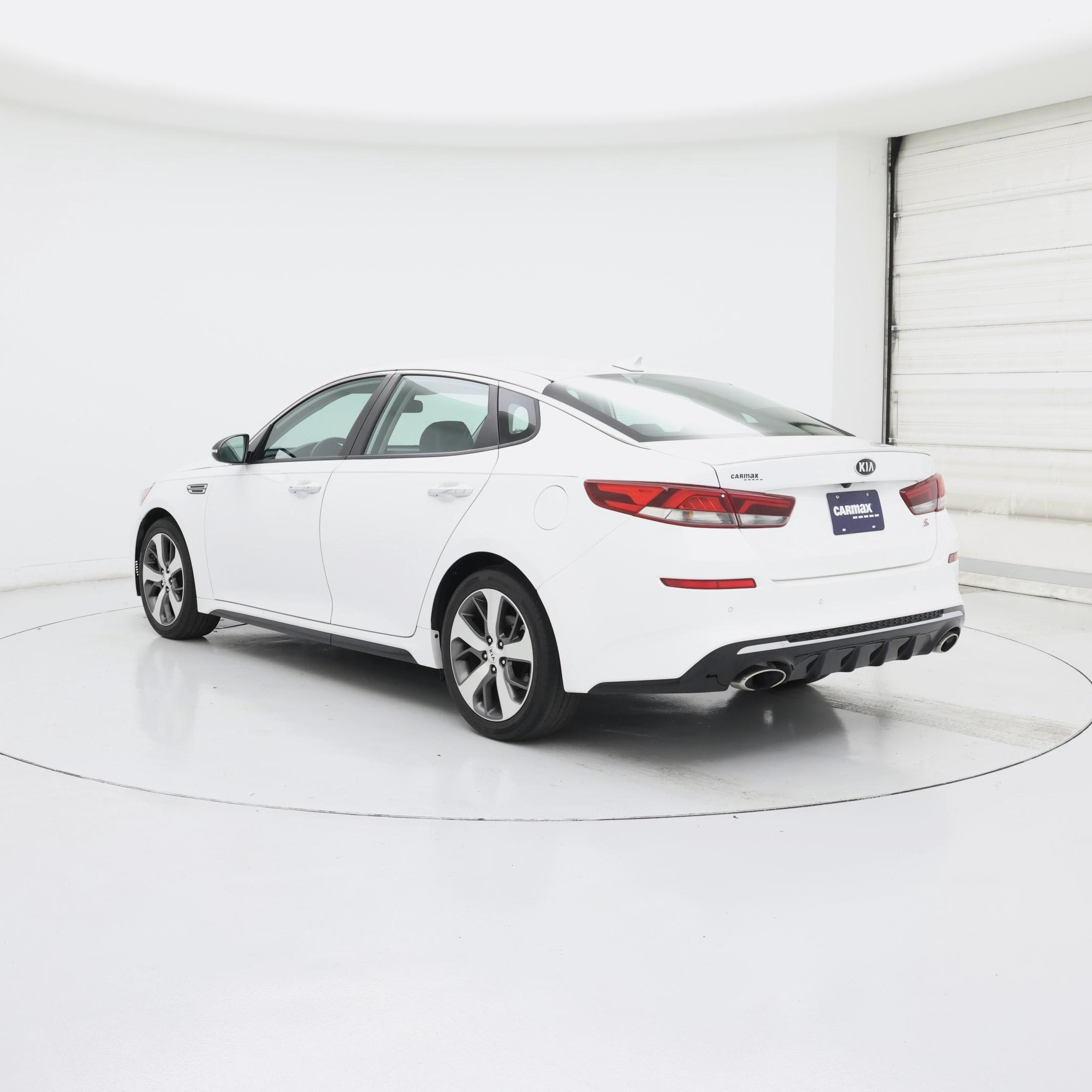 Thumbnail: 2020 Kia Optima - 2