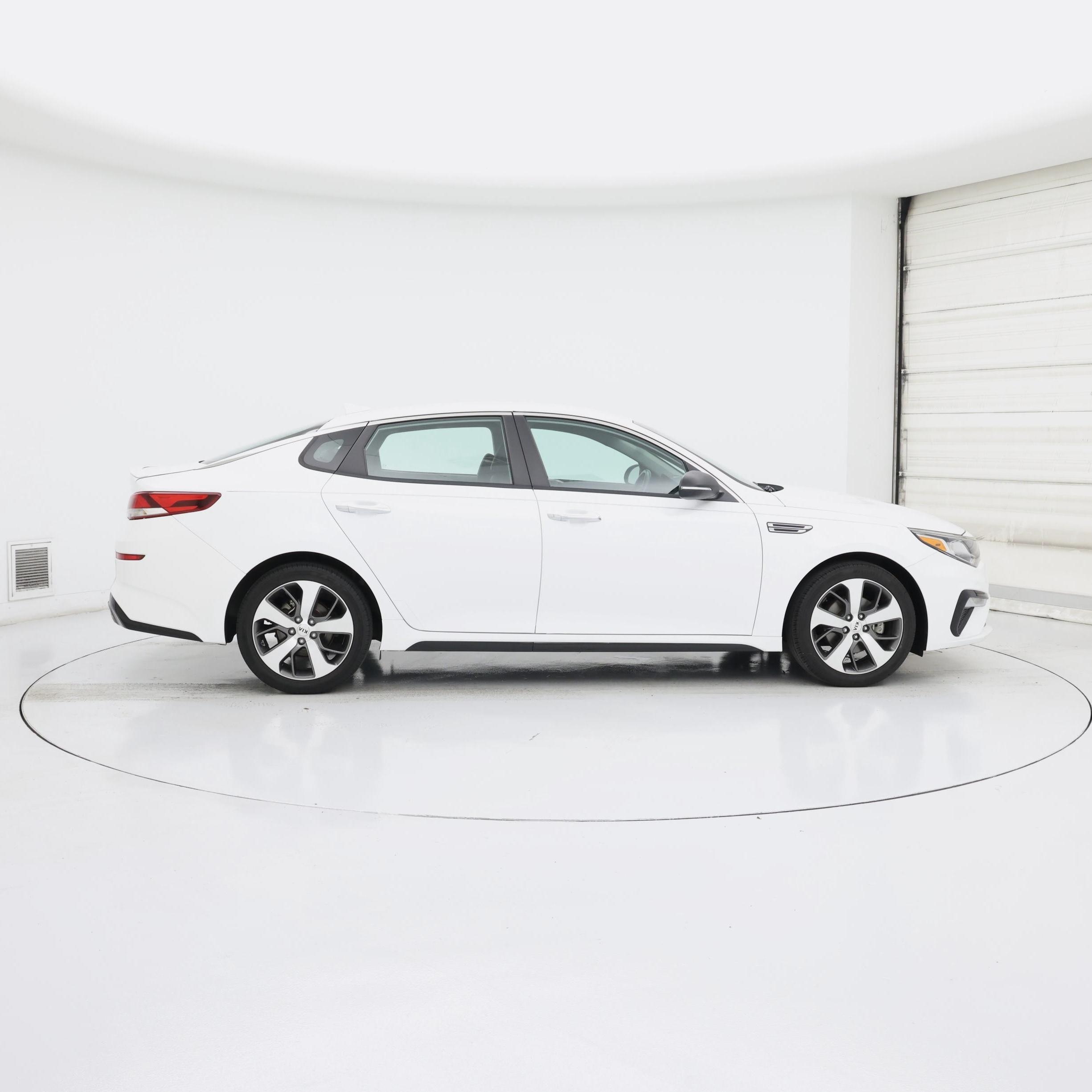 Thumbnail: 2020 Kia Optima - 7