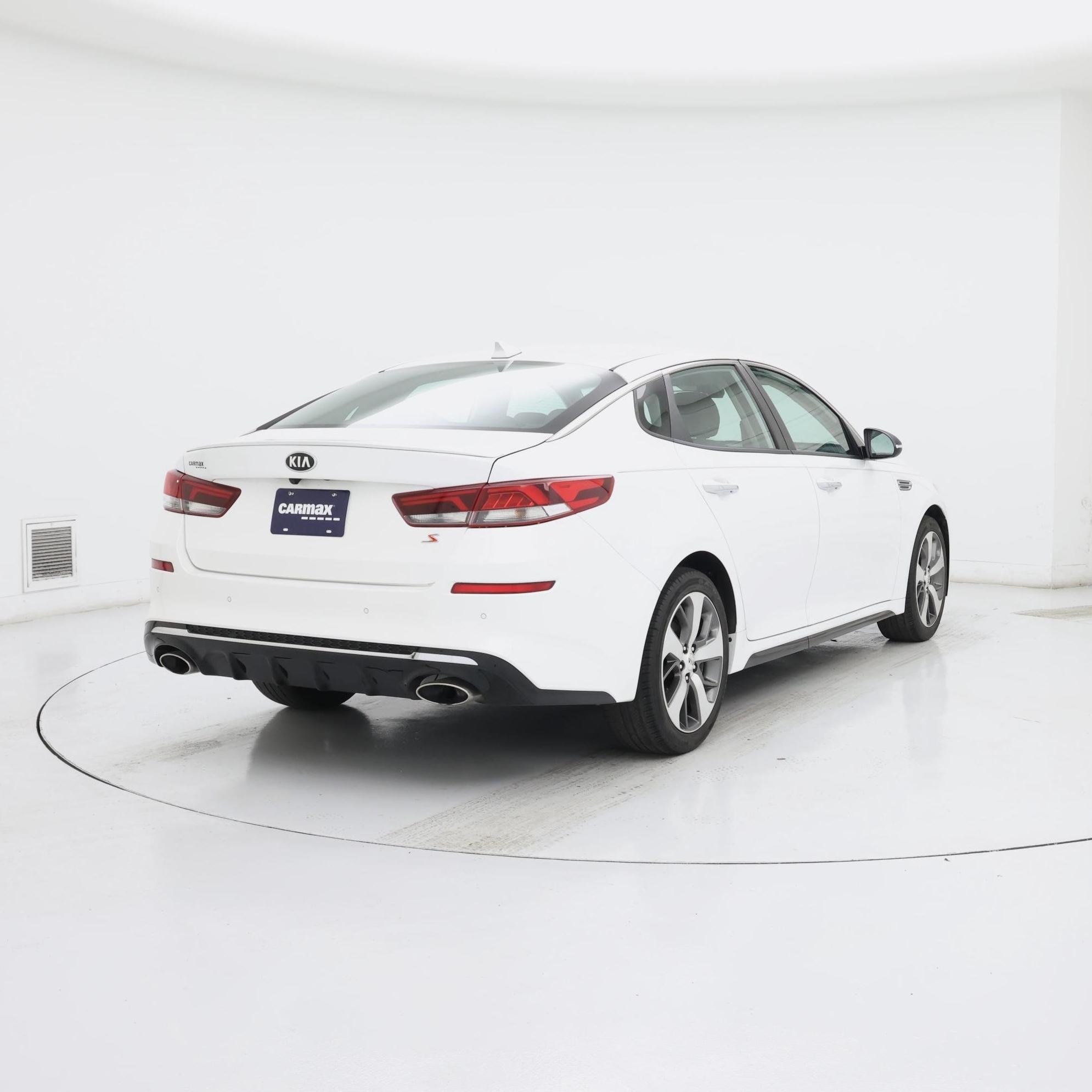 Thumbnail: 2020 Kia Optima - 8