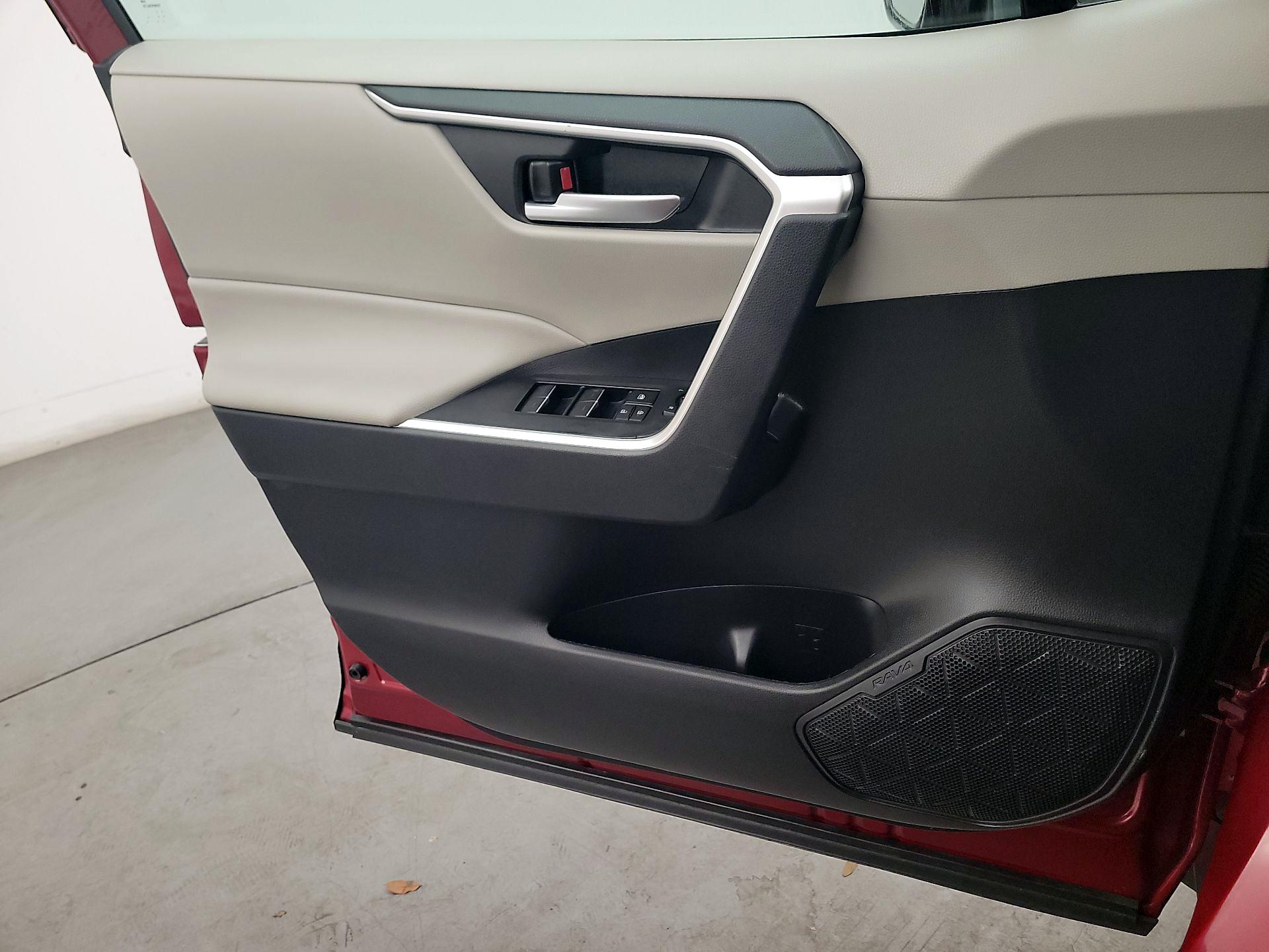 Thumbnail: 2024 Toyota RAV4 - 12