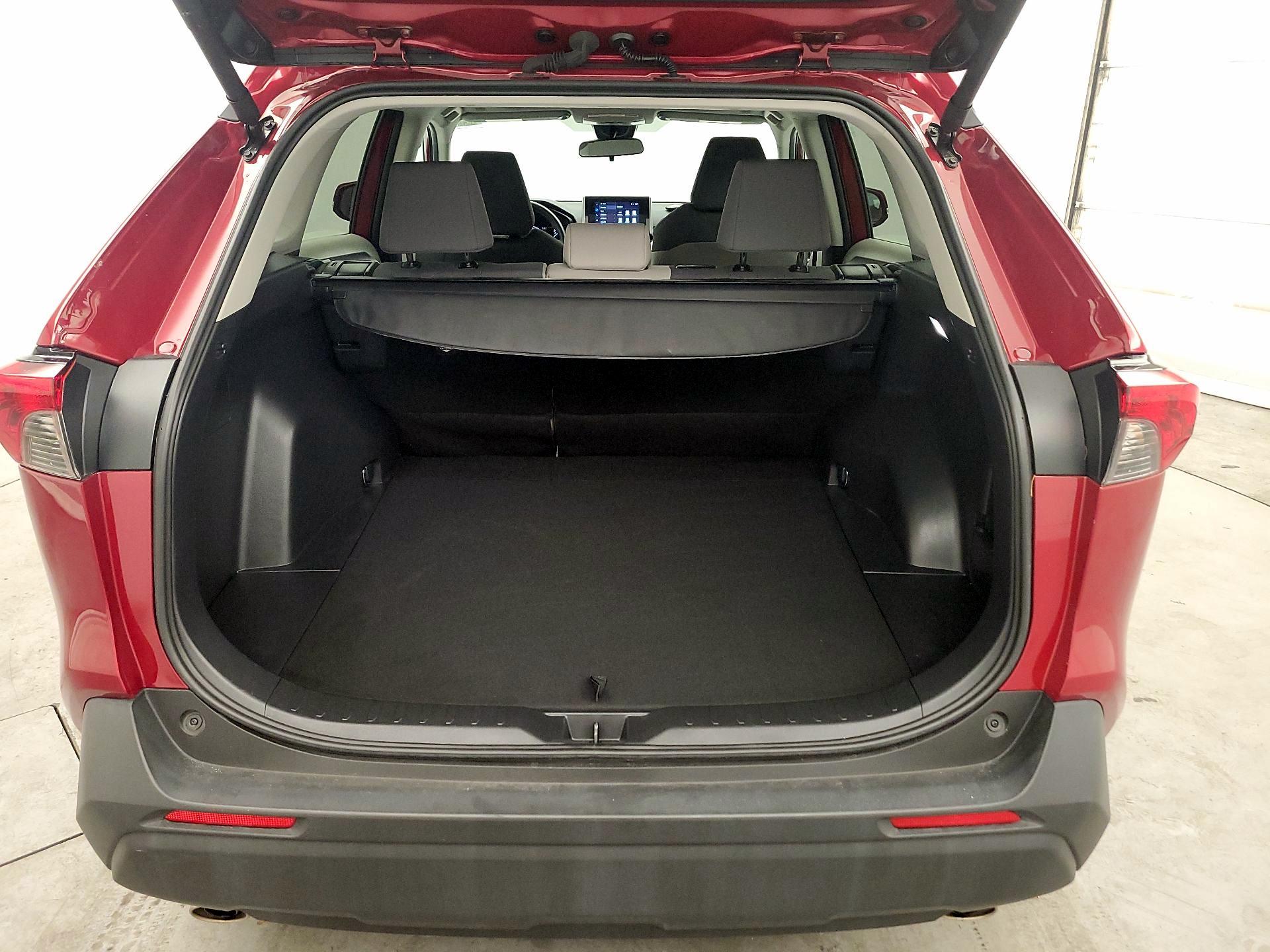 Thumbnail: 2024 Toyota RAV4 - 20