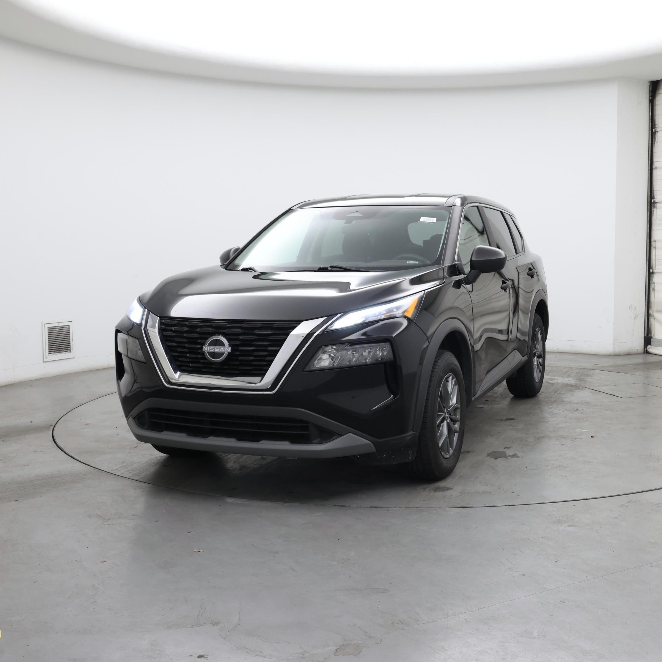 Thumbnail: 2023 Nissan Rogue - 4