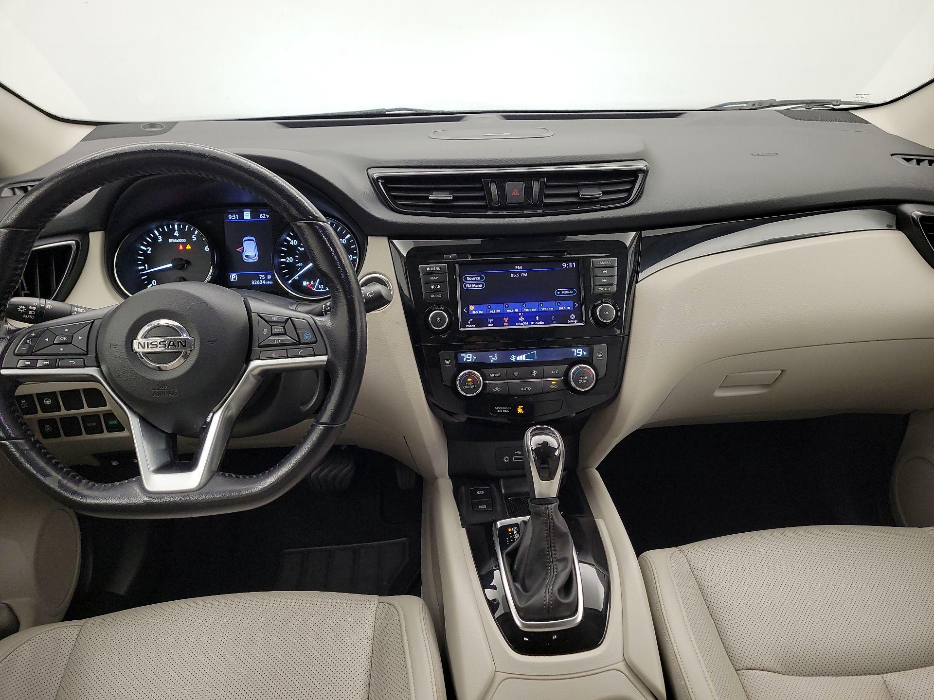 Thumbnail: 2021 Nissan Rogue Sport - 9