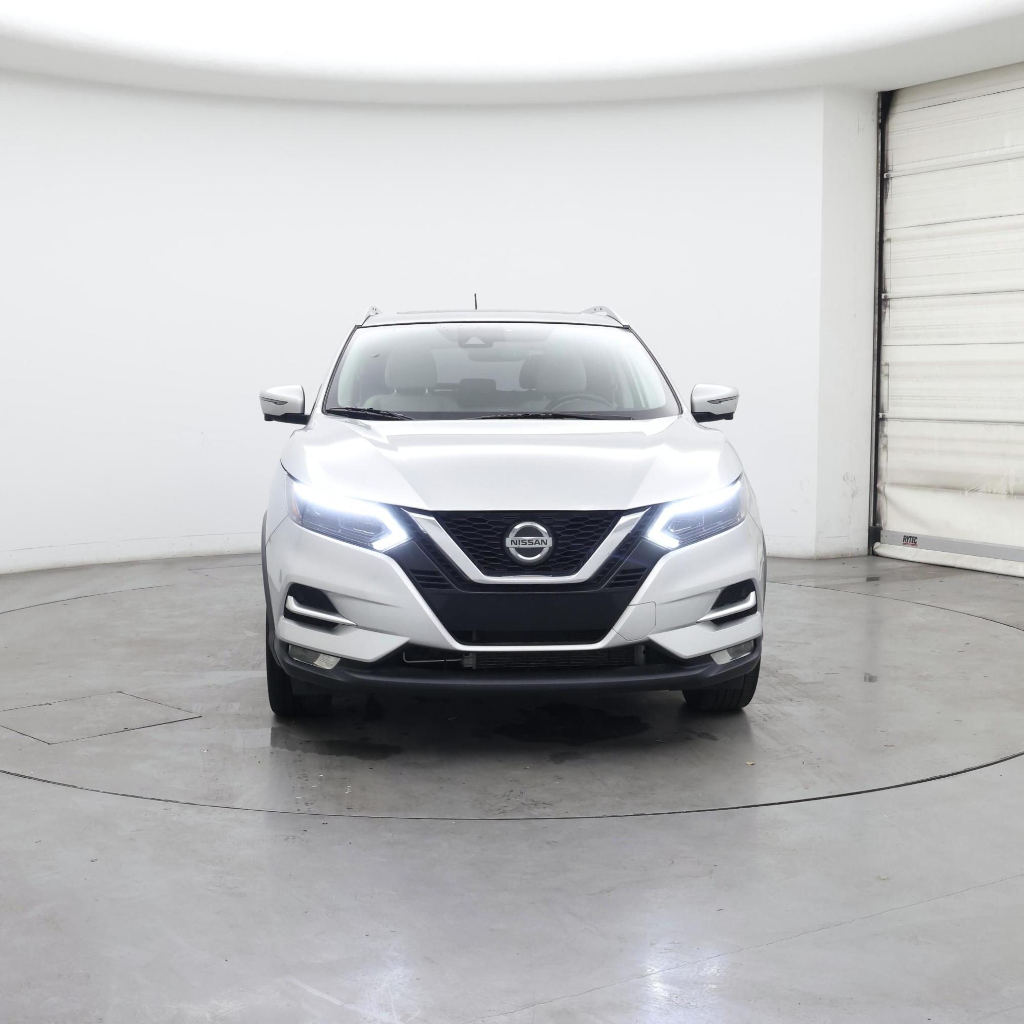 Thumbnail: 2021 Nissan Rogue Sport - 5