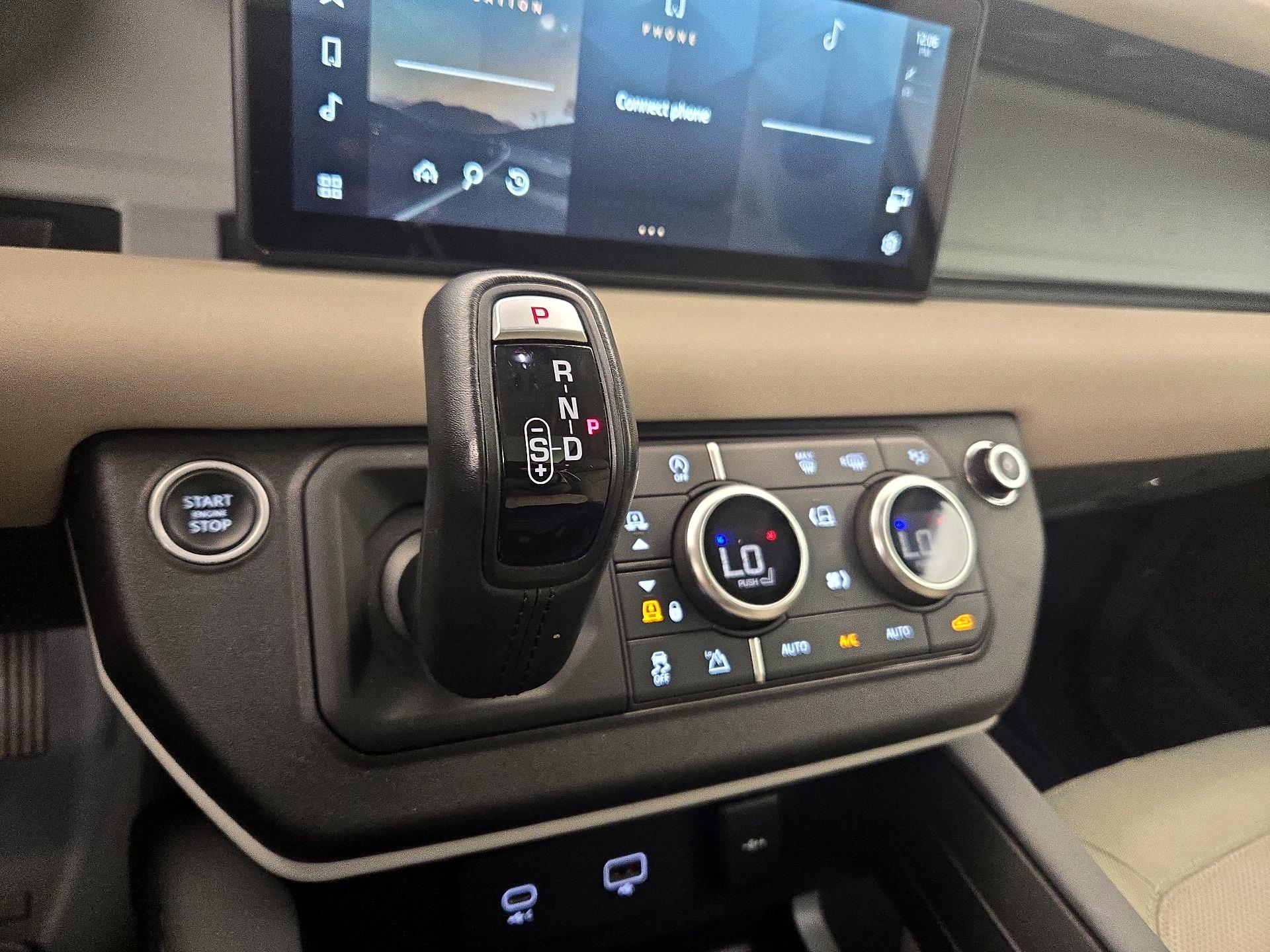 Thumbnail: 2020 Land Rover Defender - 18