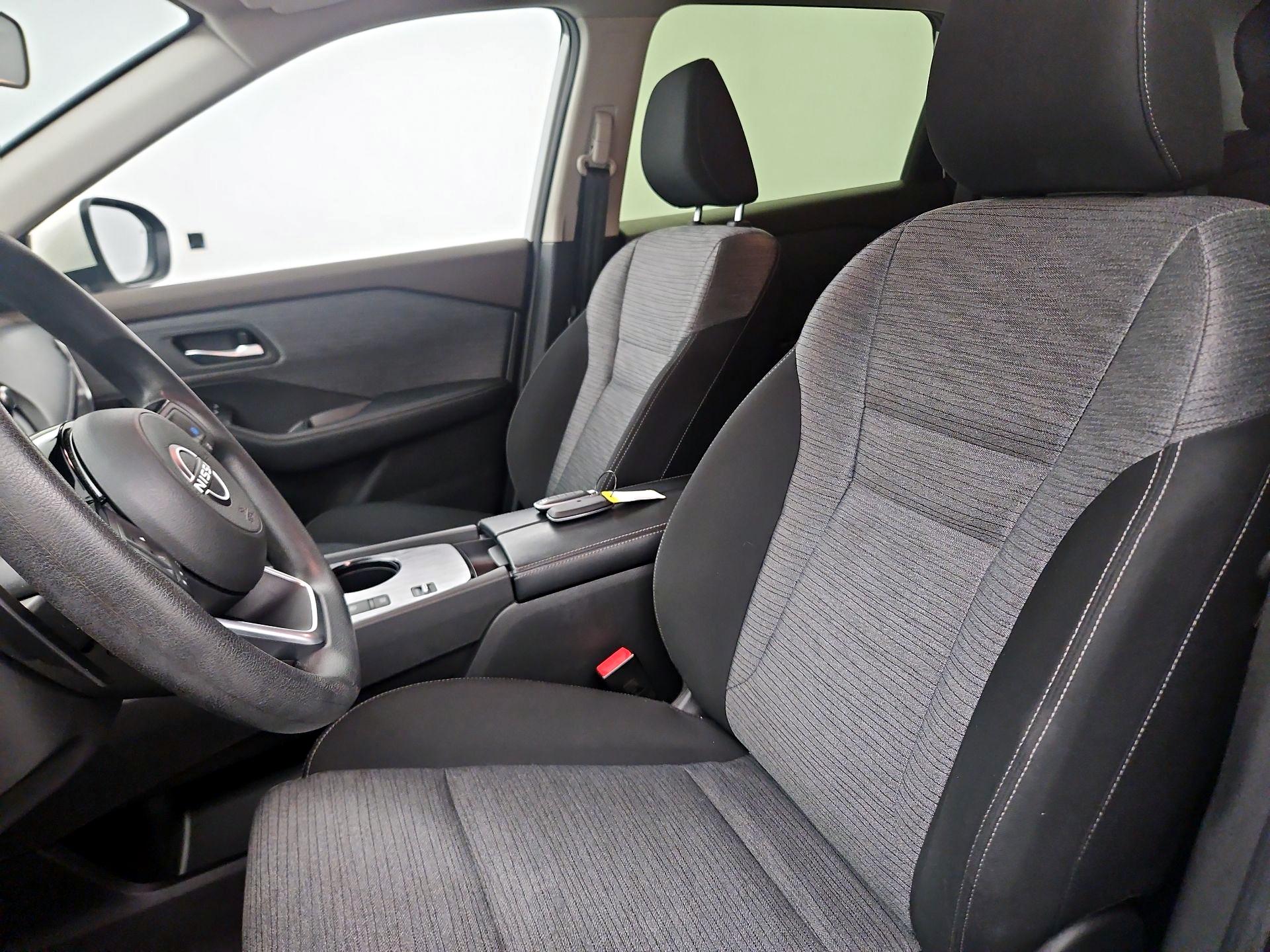 Thumbnail: 2023 Nissan Rogue - 11