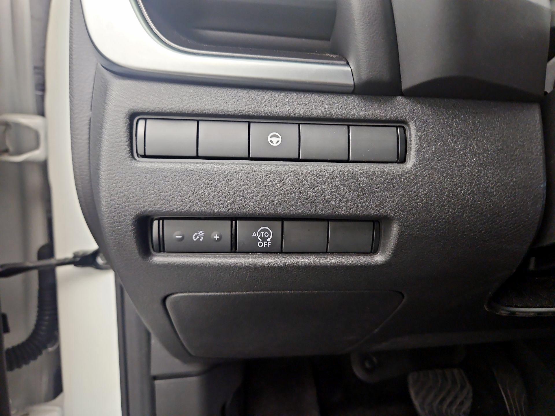 Thumbnail: 2023 Nissan Rogue - 13