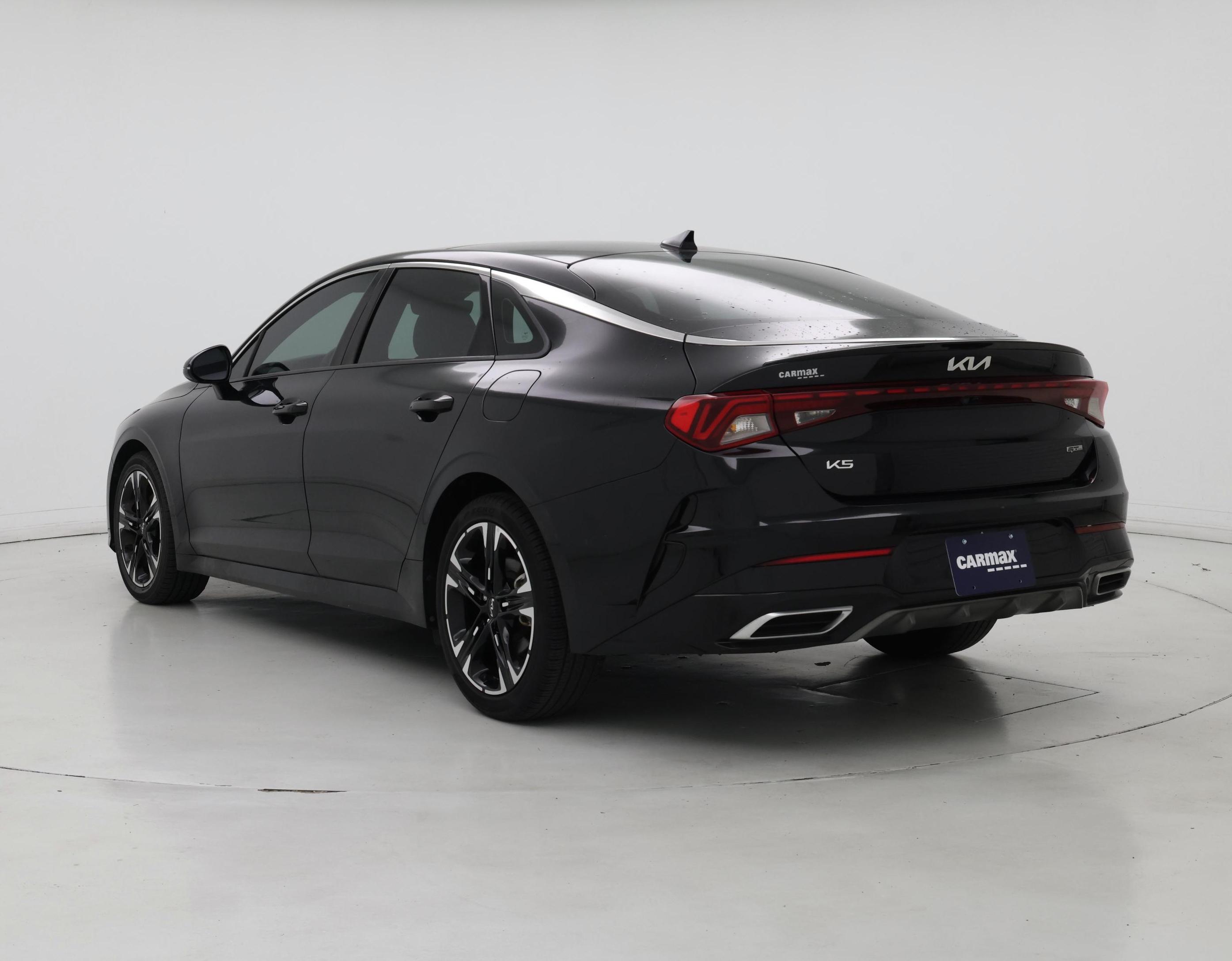 Thumbnail: 2023 Kia K5 - 2