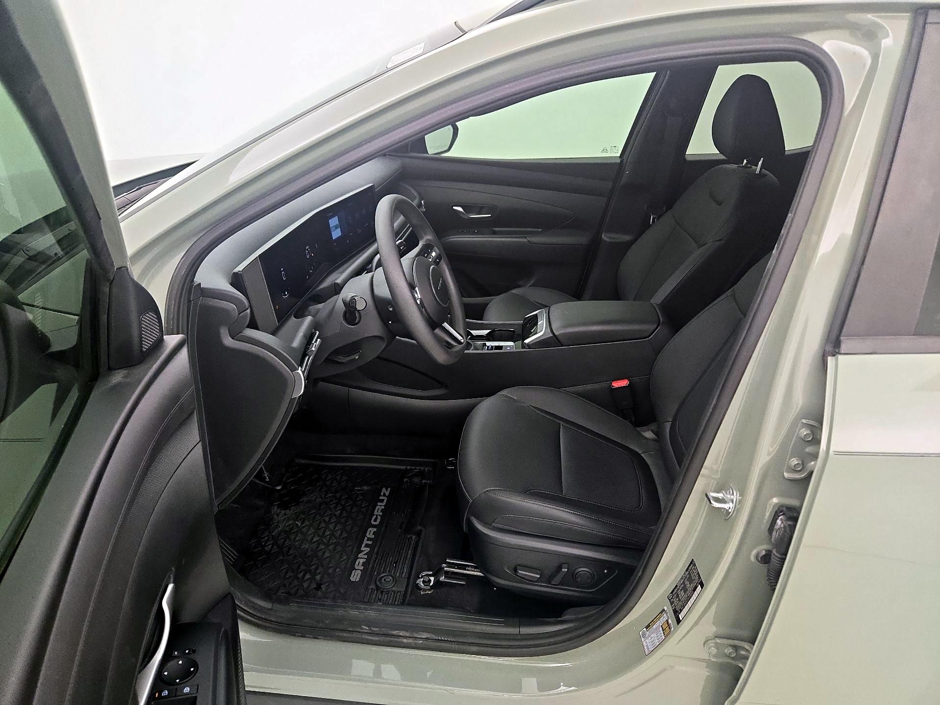 Thumbnail: 2025 Hyundai Santa Cruz - 11