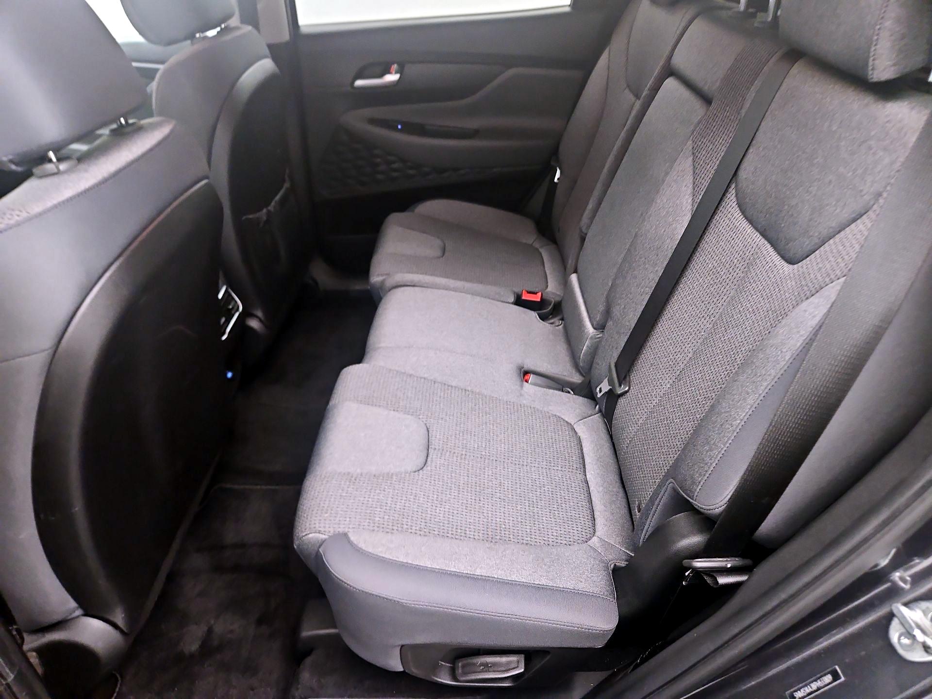 Thumbnail: 2023 Hyundai Santa Fe - 19