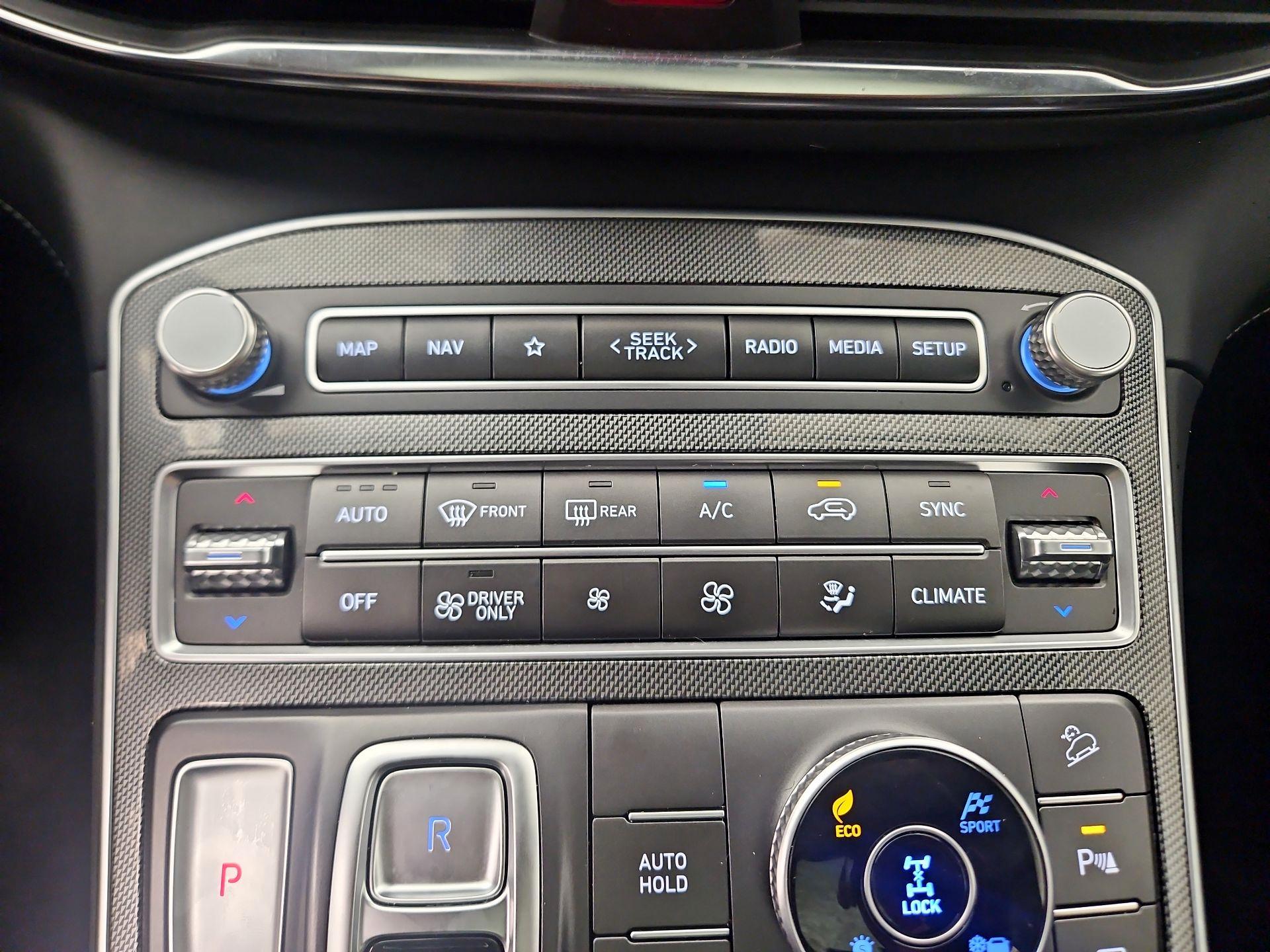 Thumbnail: 2023 Hyundai Santa Fe - 16