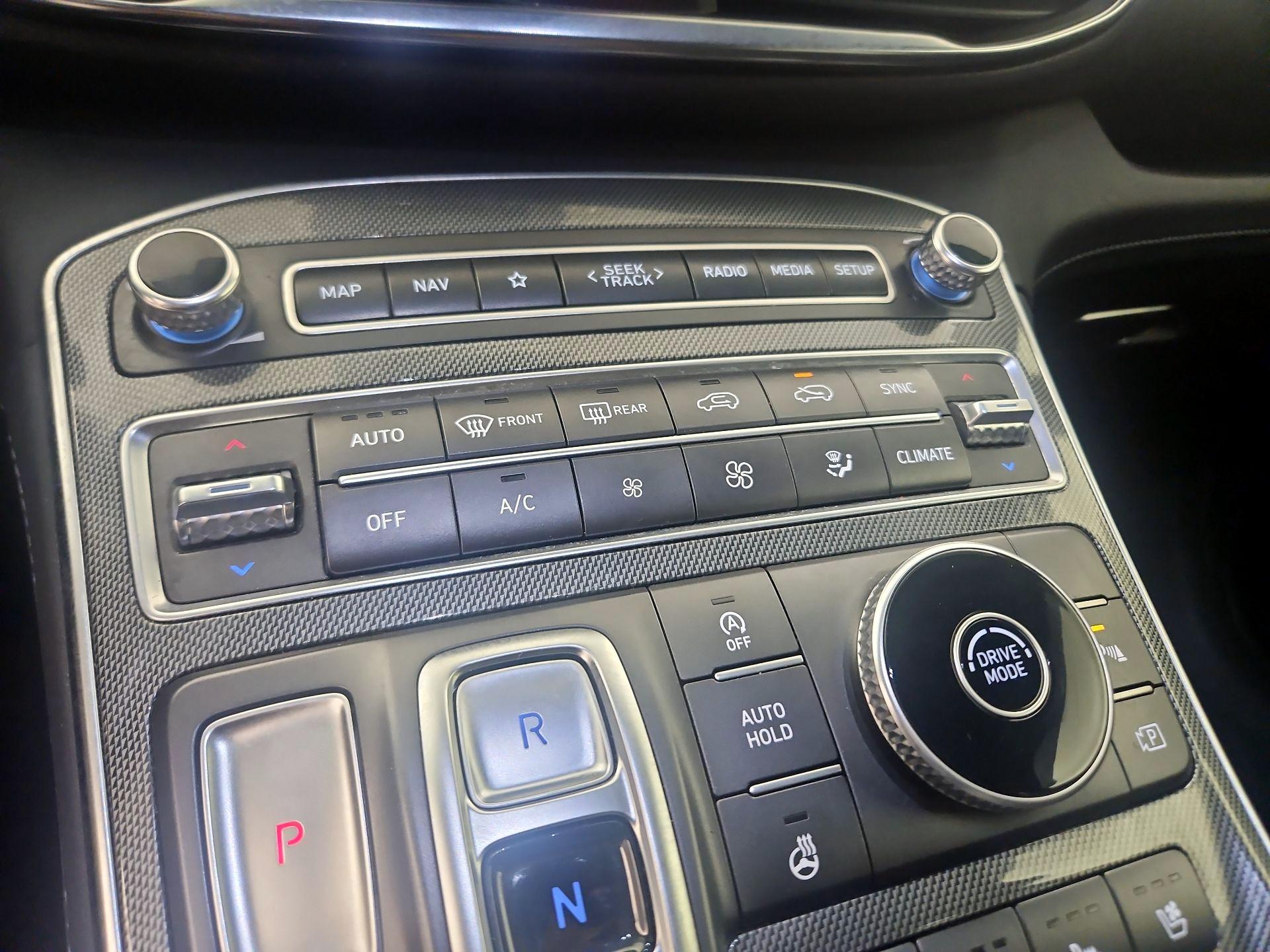 Thumbnail: 2023 Hyundai Santa Fe - 16