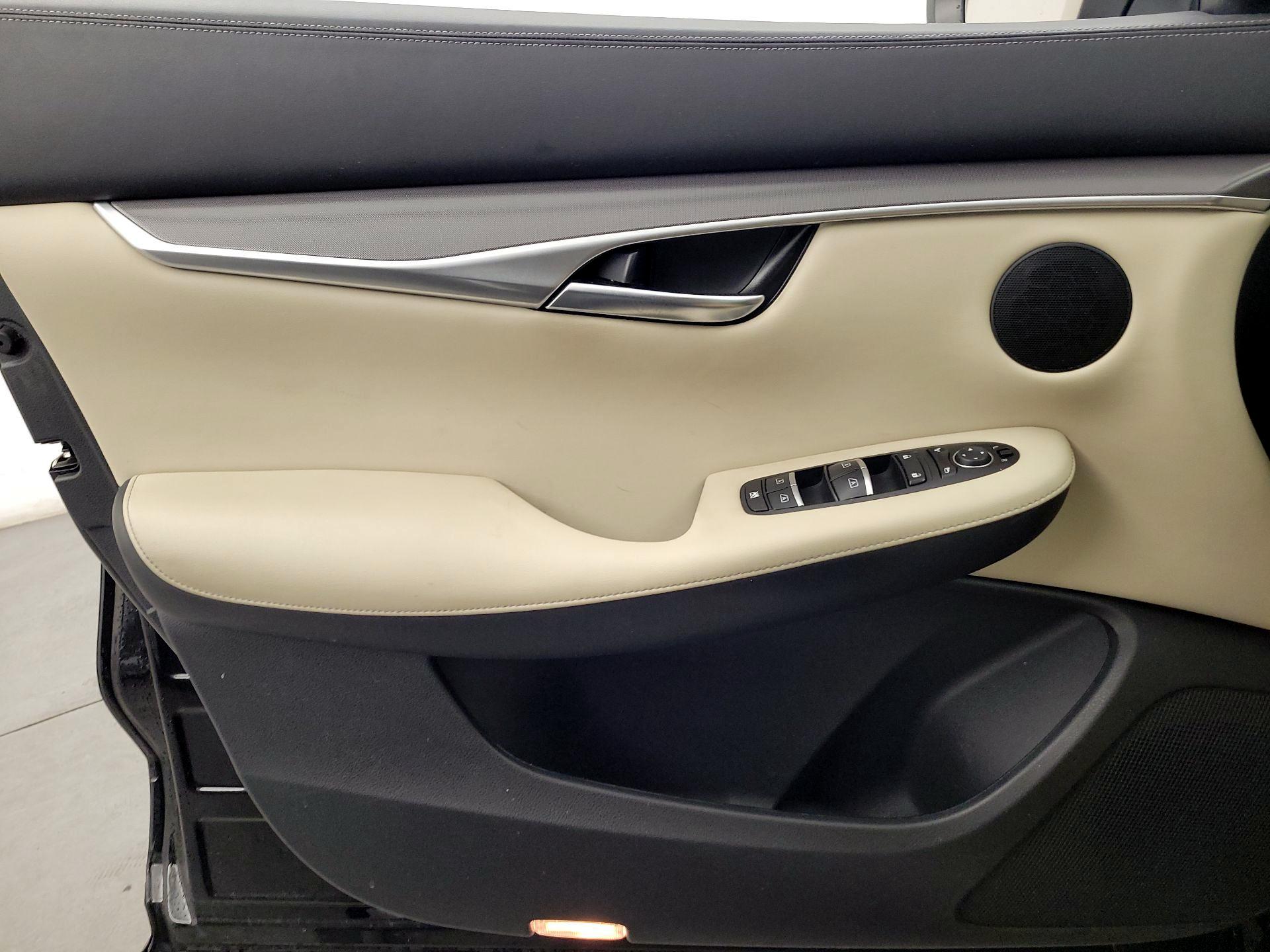 Thumbnail: 2022 INFINITI QX50 - 12