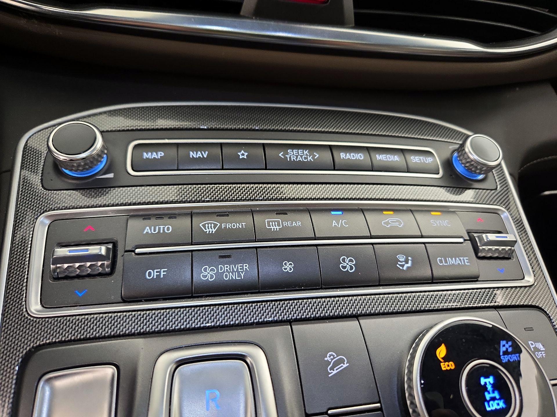 Thumbnail: 2022 Hyundai Santa Fe - 16