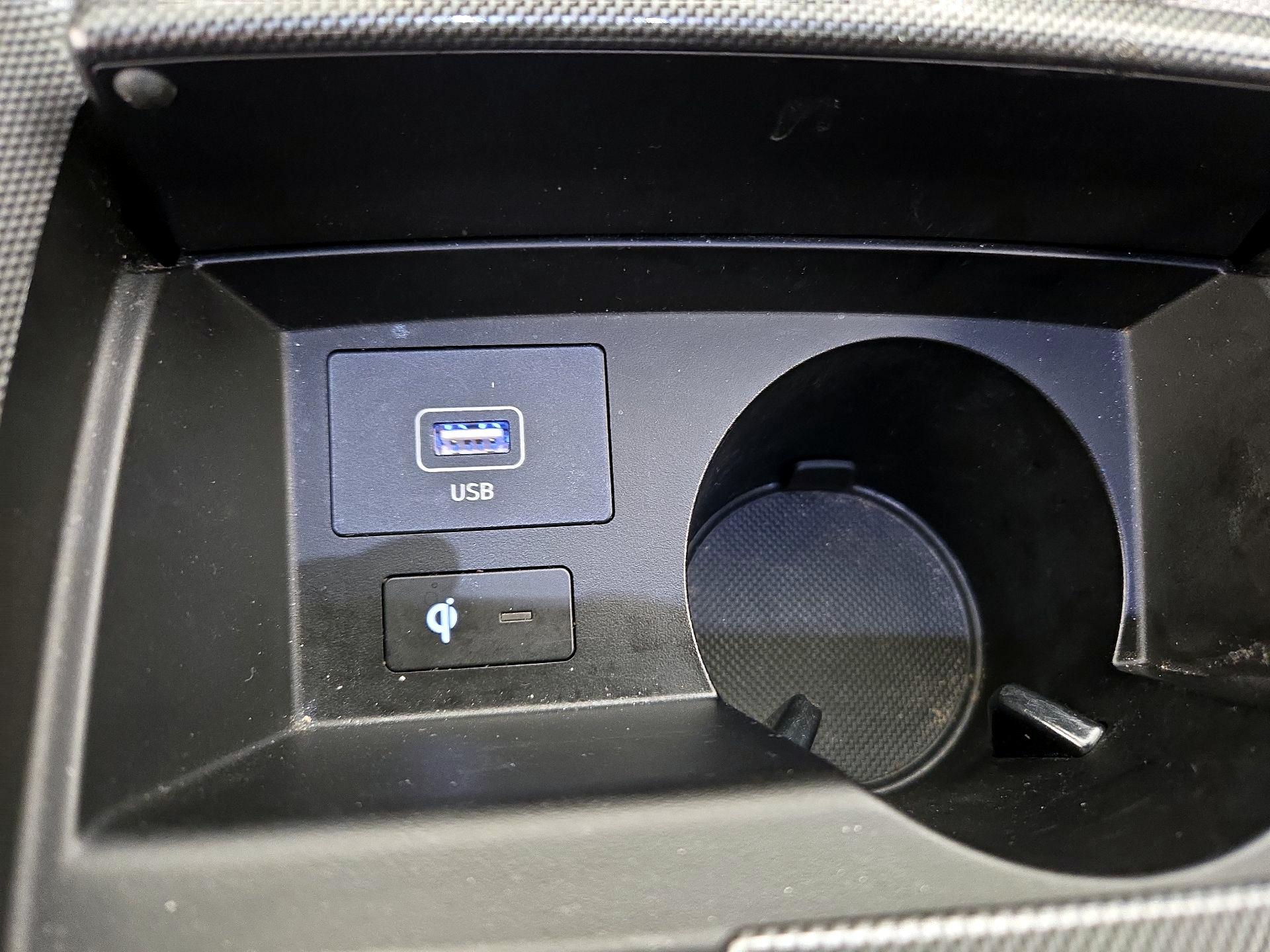 Thumbnail: 2022 Hyundai Santa Fe - 18