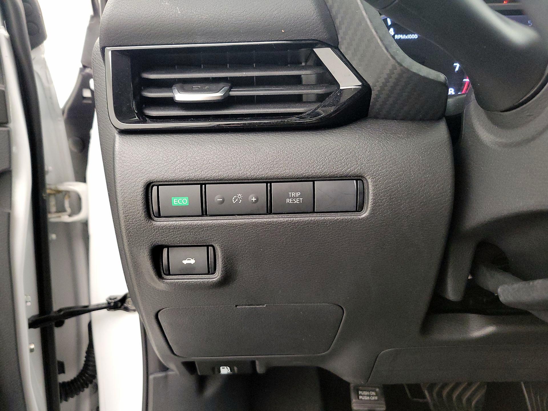 Thumbnail: 2022 Nissan Sentra - 11