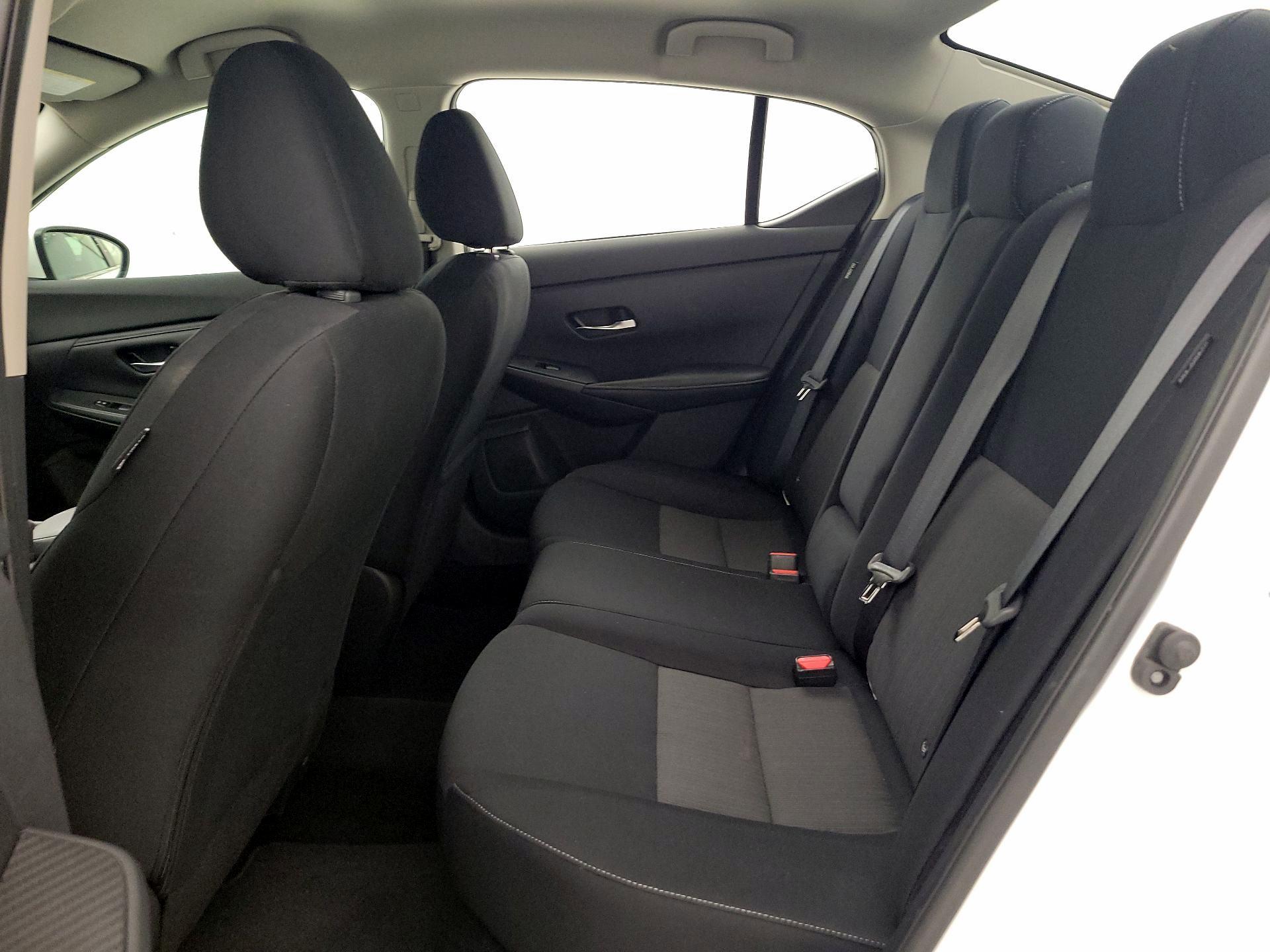 Thumbnail: 2022 Nissan Sentra - 17