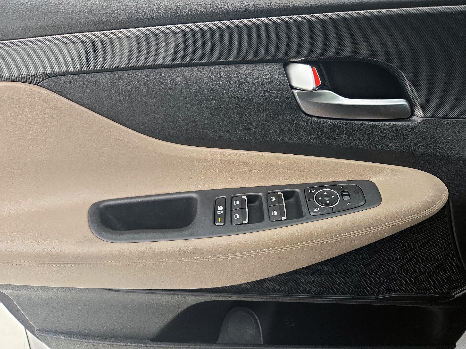 Thumbnail: 2023 Hyundai Santa Fe - 12