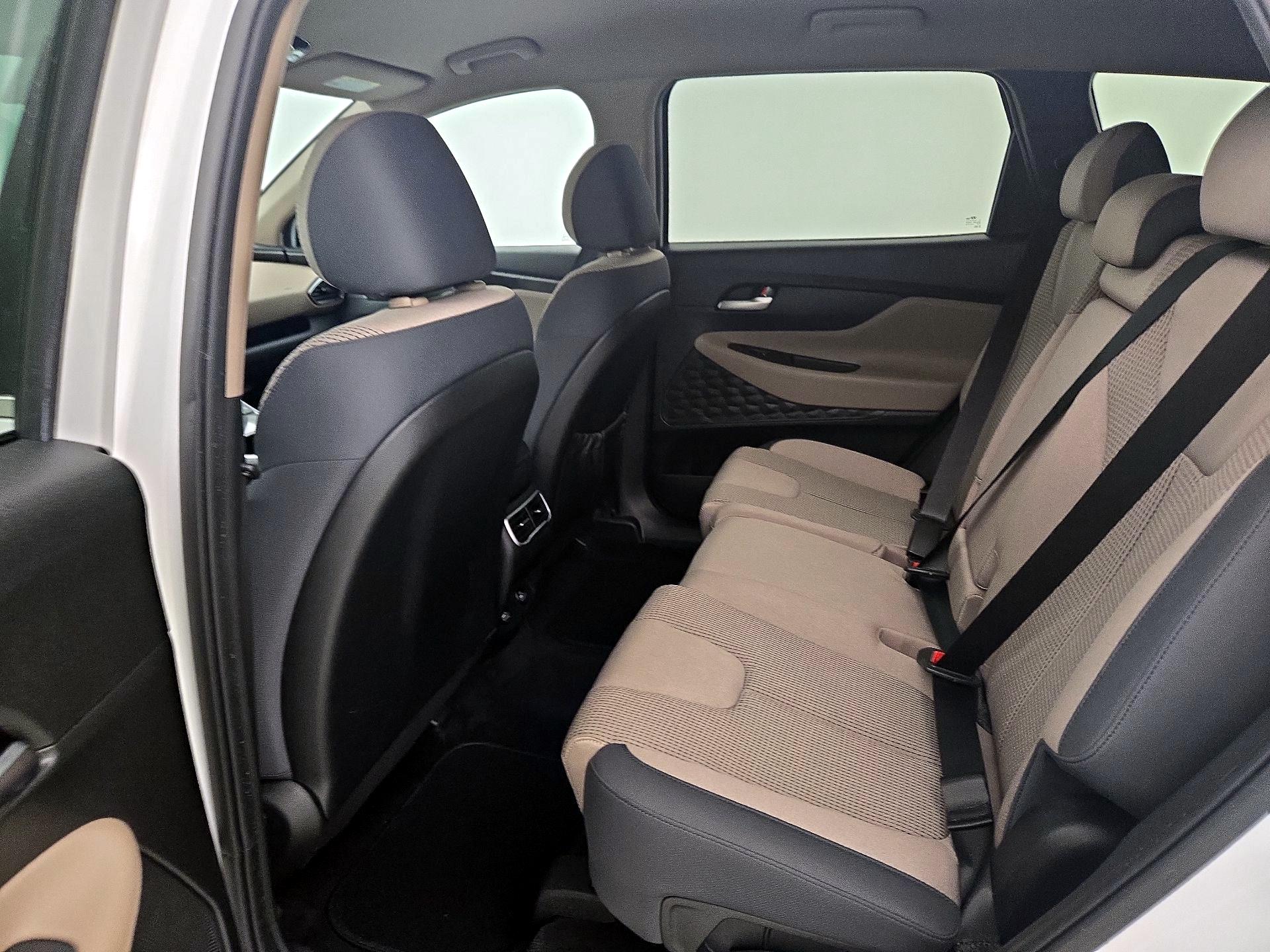 Thumbnail: 2023 Hyundai Santa Fe - 19