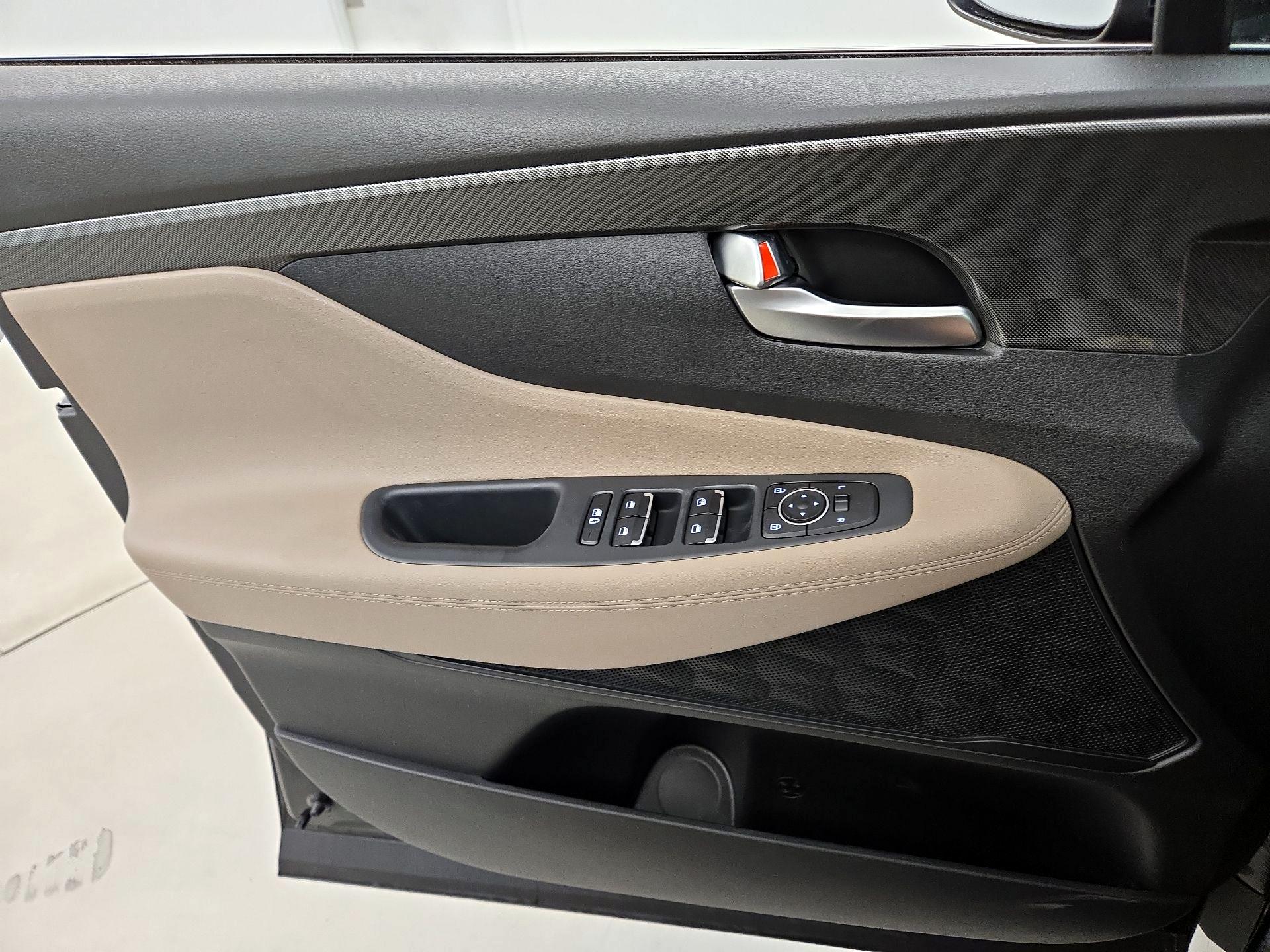 Thumbnail: 2023 Hyundai Santa Fe - 12