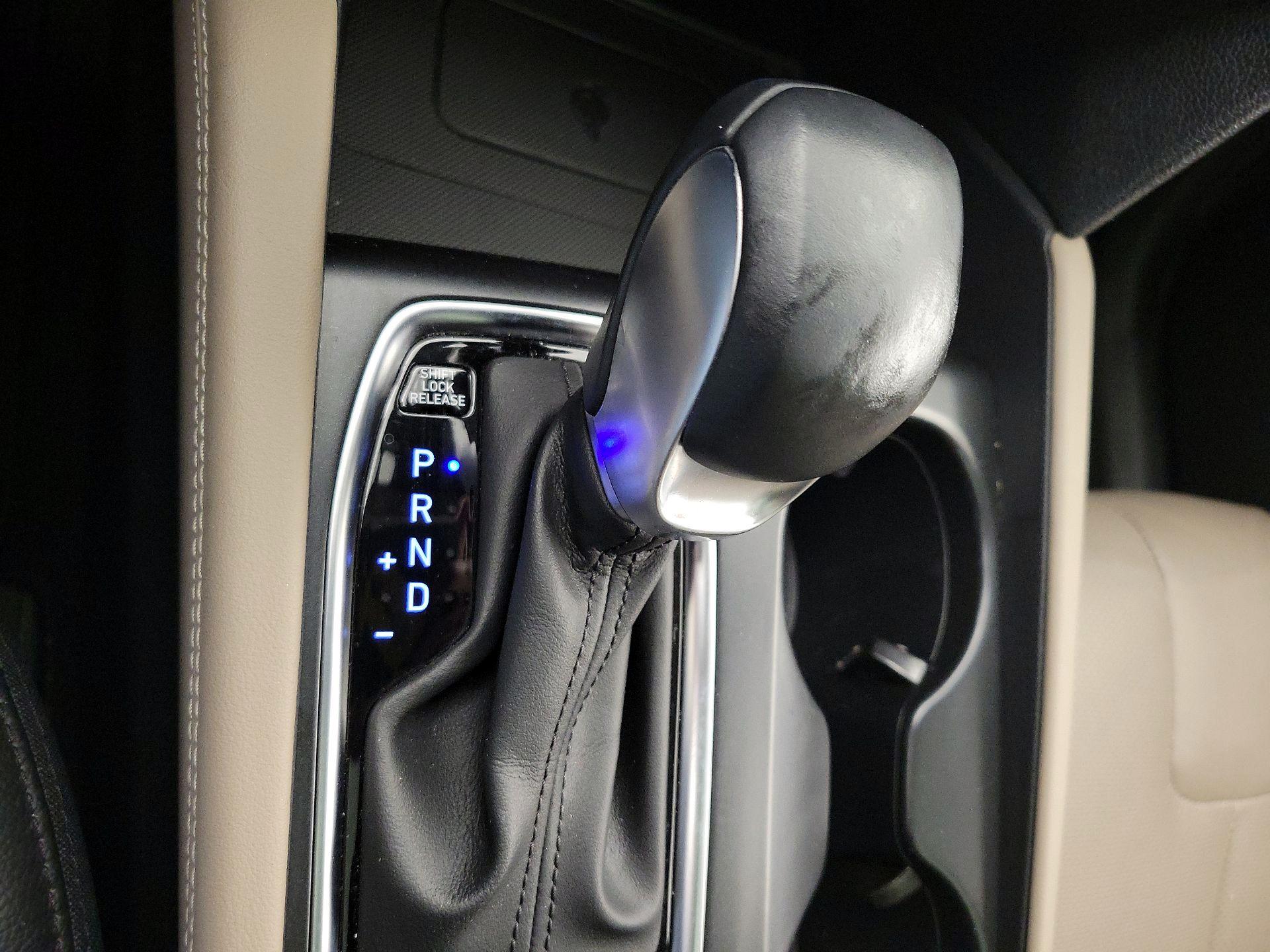 Thumbnail: 2020 Hyundai Santa Fe - 17