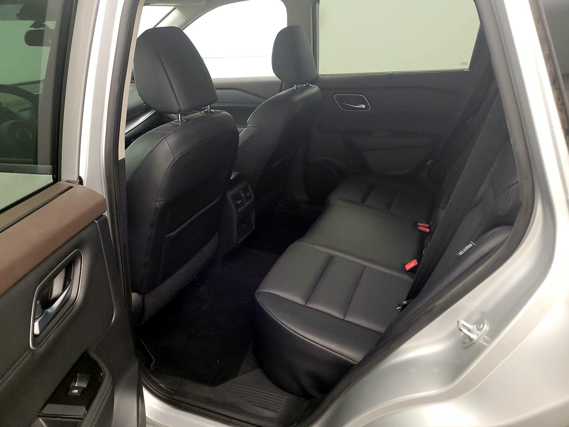 Thumbnail: 2021 Nissan Rogue - 20