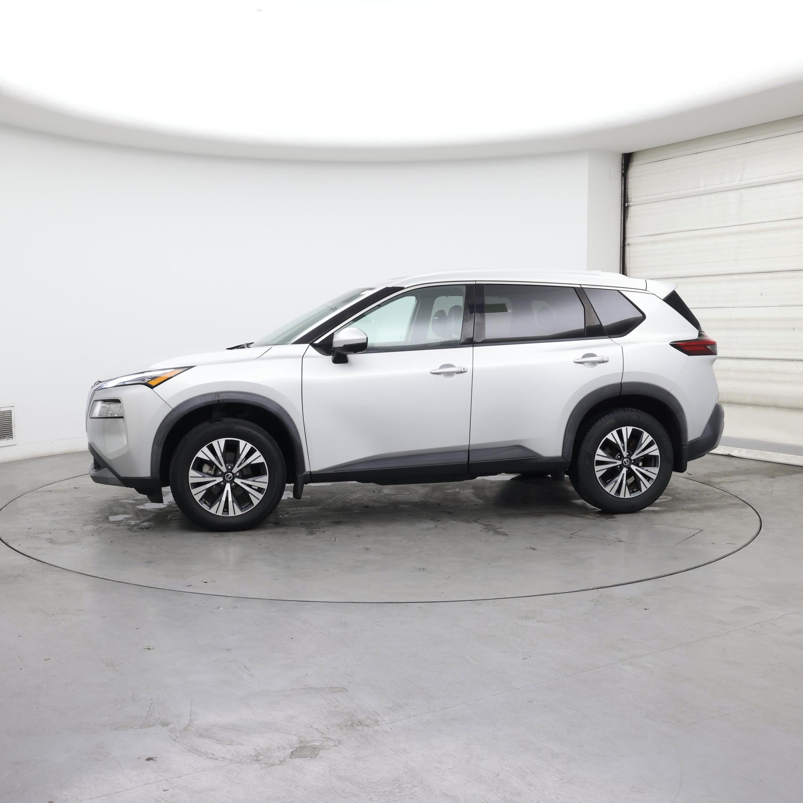 Thumbnail: 2021 Nissan Rogue - 3
