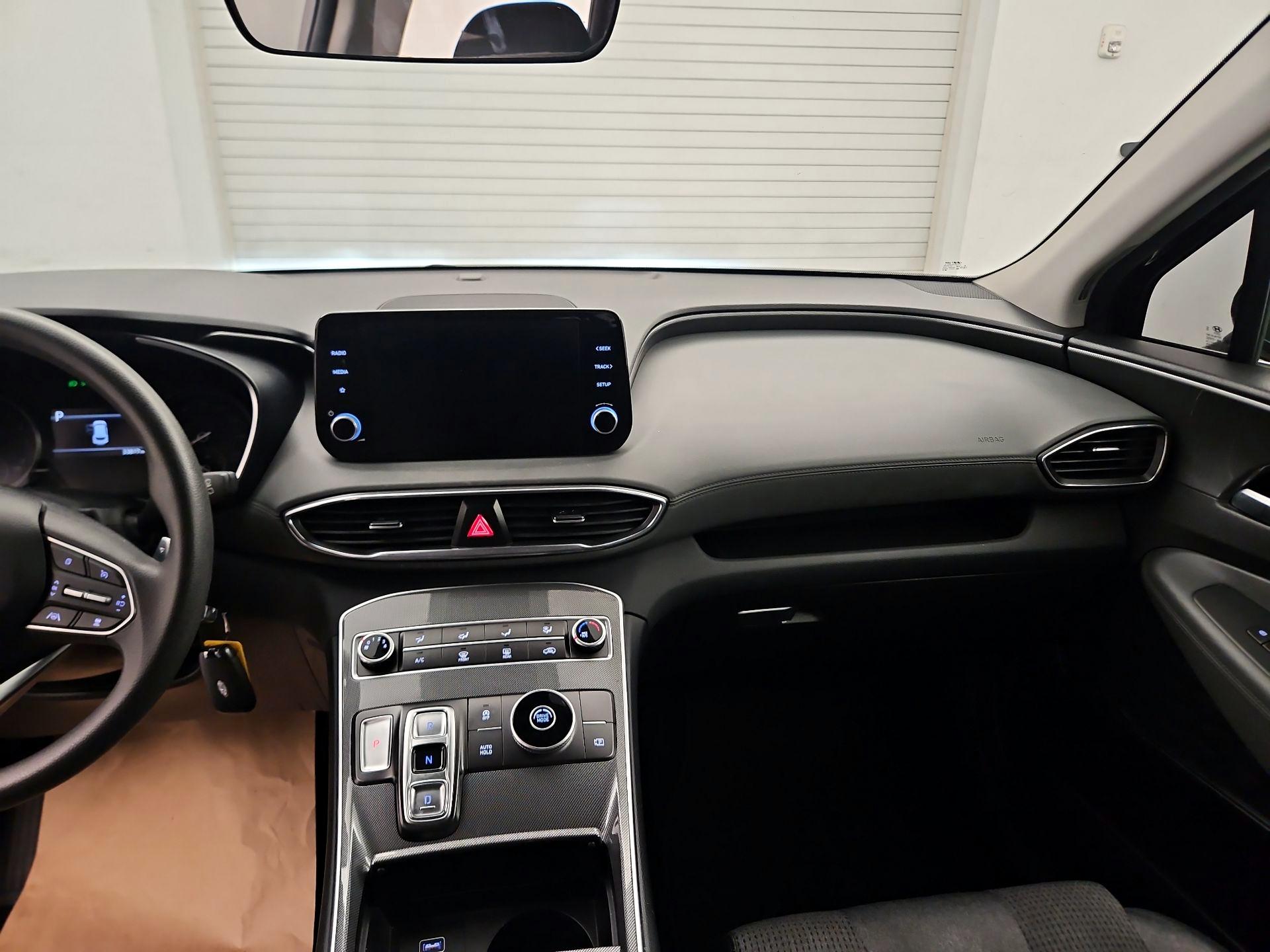 Thumbnail: 2023 Hyundai Santa Fe - 9