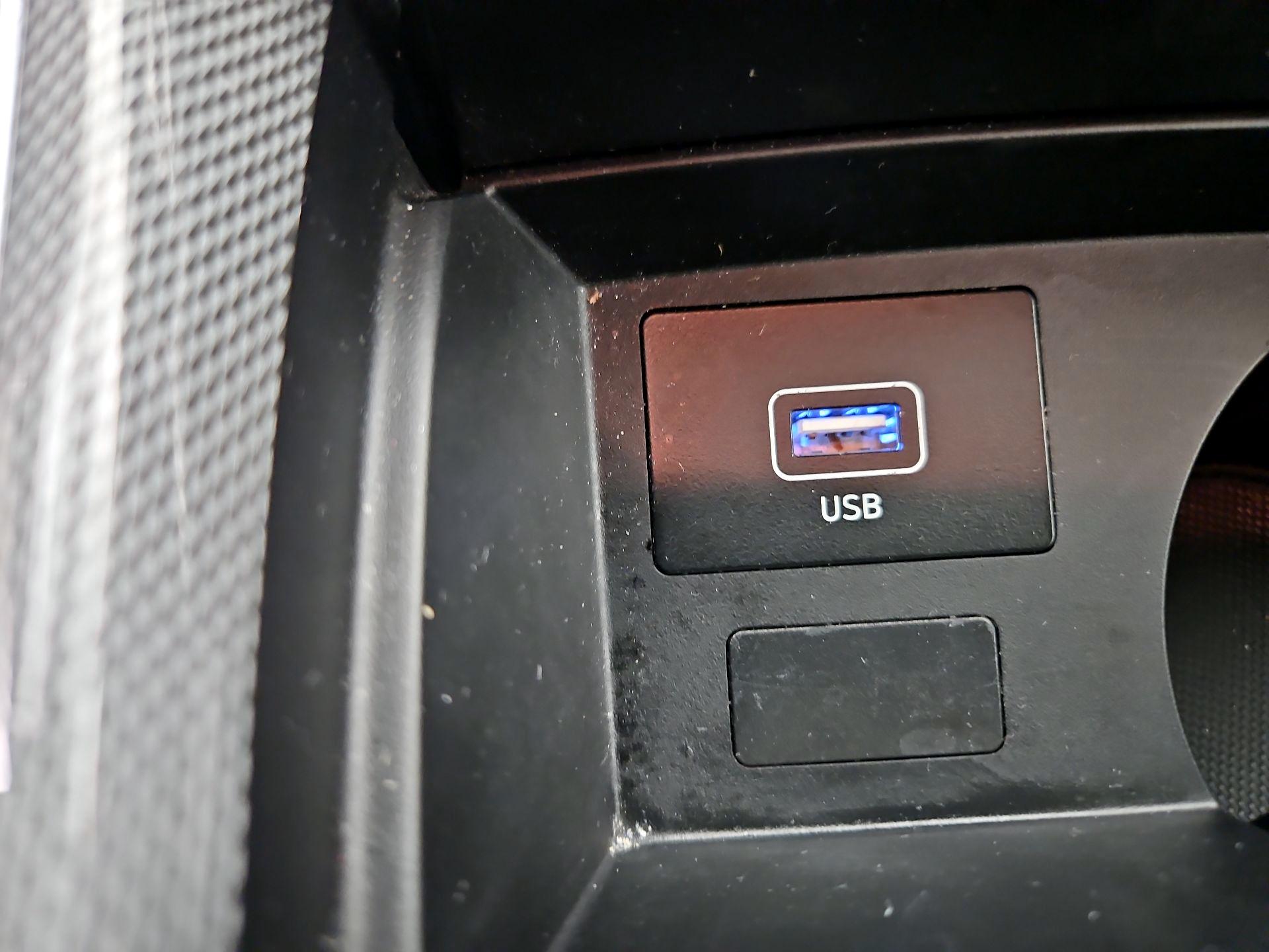 Thumbnail: 2023 Hyundai Santa Fe - 18