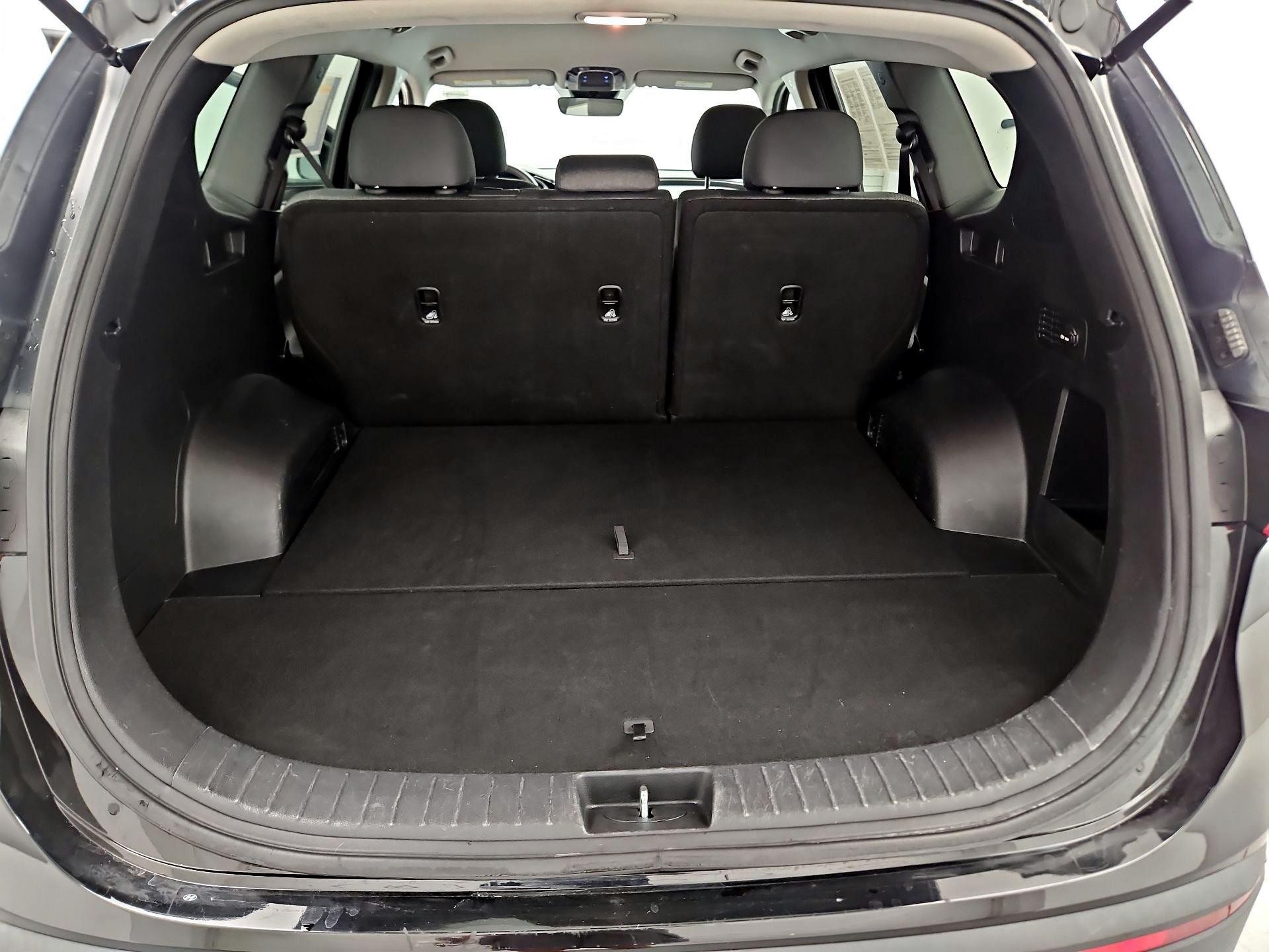 Thumbnail: 2023 Hyundai Santa Fe - 20