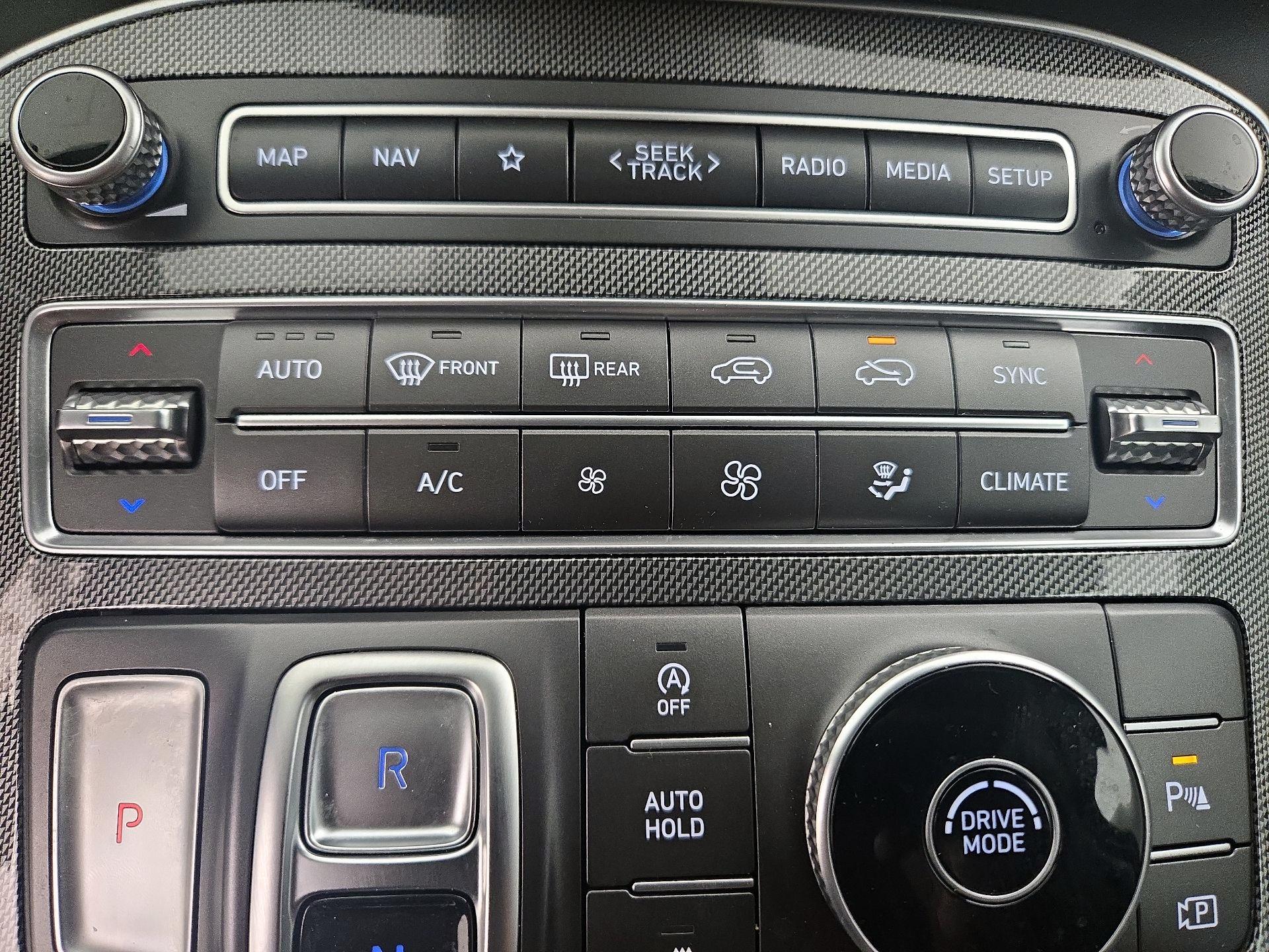 Thumbnail: 2023 Hyundai Santa Fe - 17