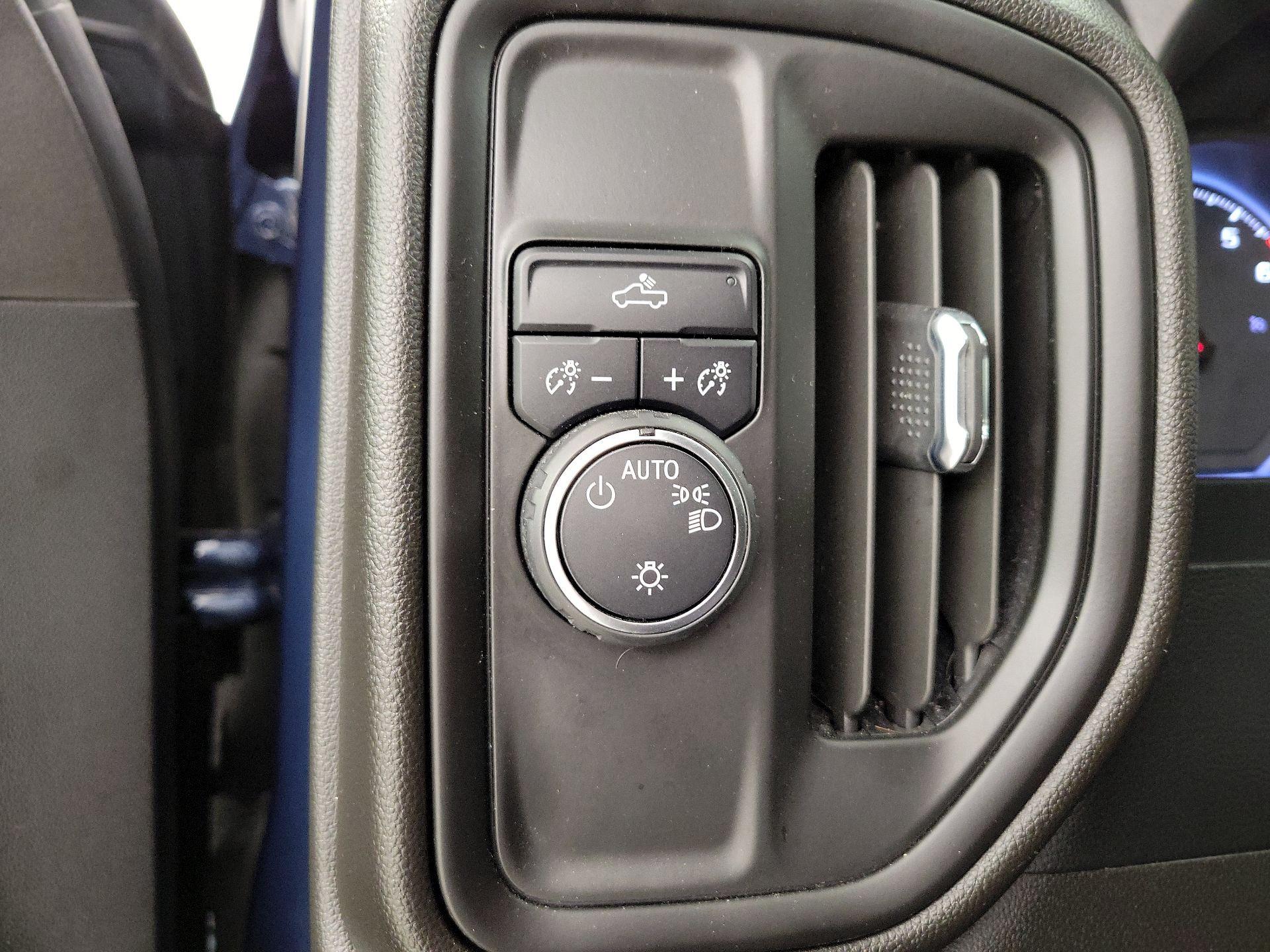 Thumbnail: 2022 Chevrolet Silverado 1500 - 13