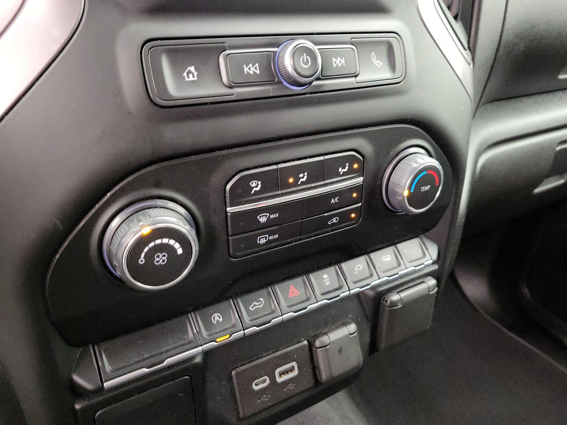 Thumbnail: 2022 Chevrolet Silverado 1500 - 16