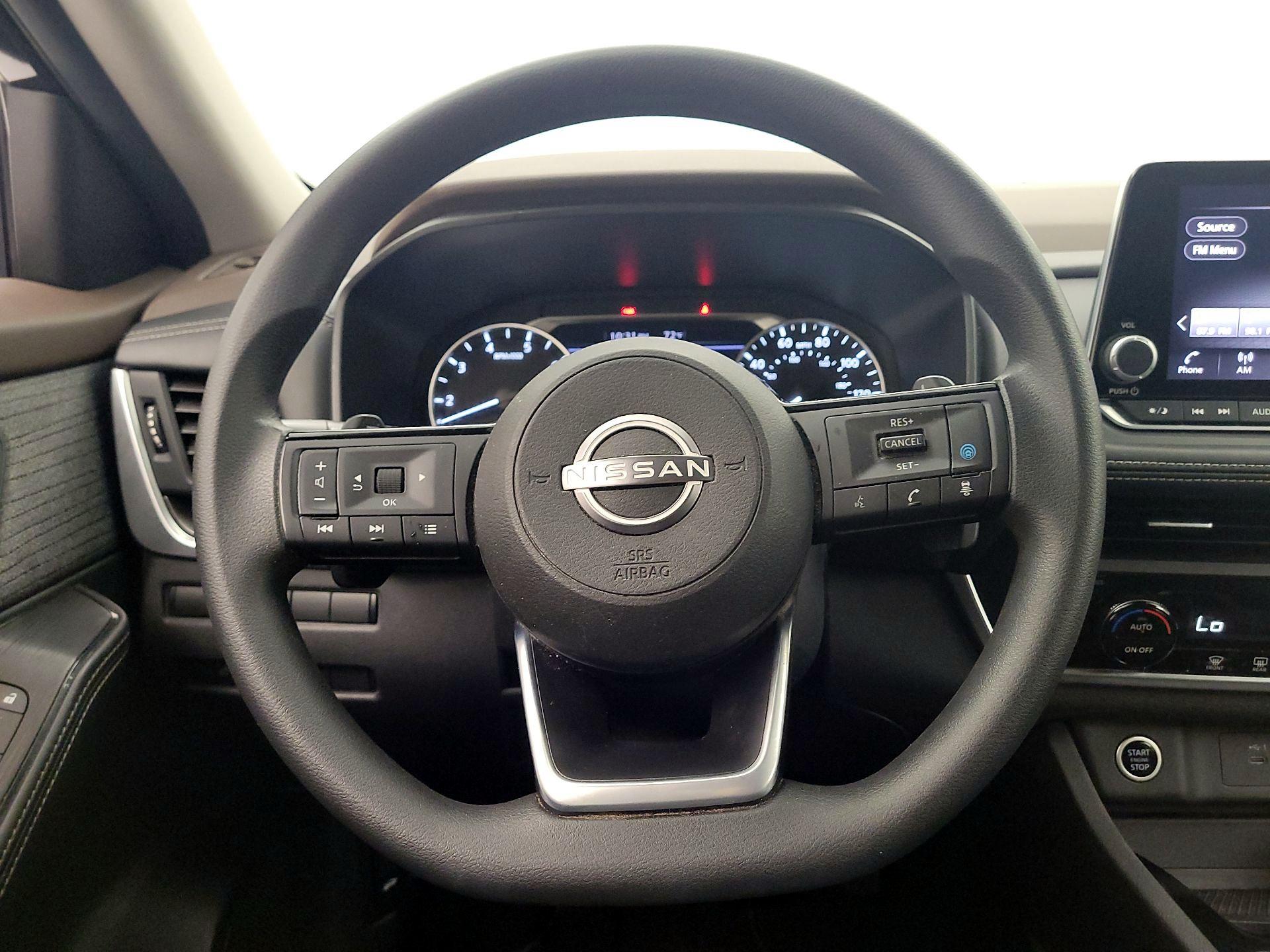 Thumbnail: 2023 Nissan Rogue - 10