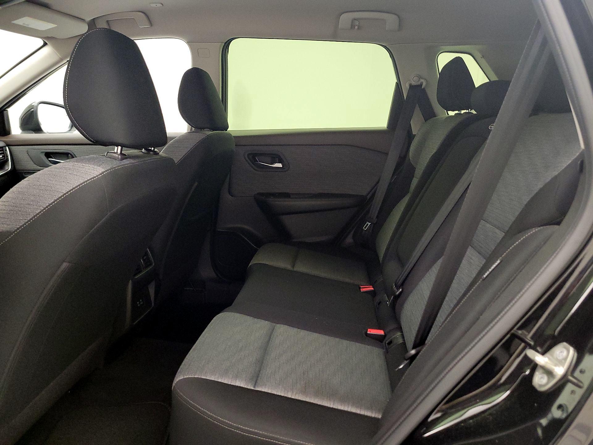 Thumbnail: 2023 Nissan Rogue - 19