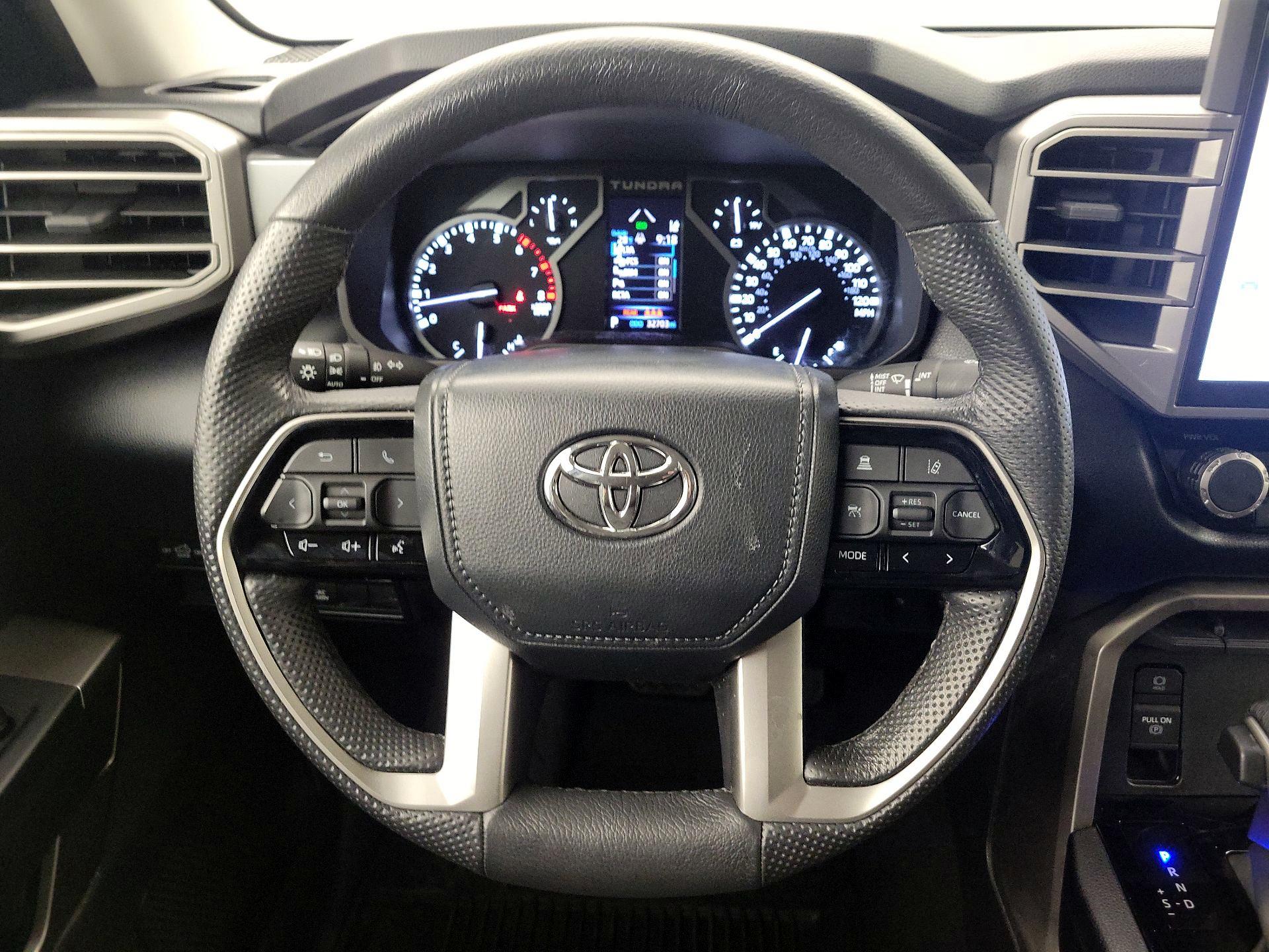 Thumbnail: 2024 Toyota Tundra - 10