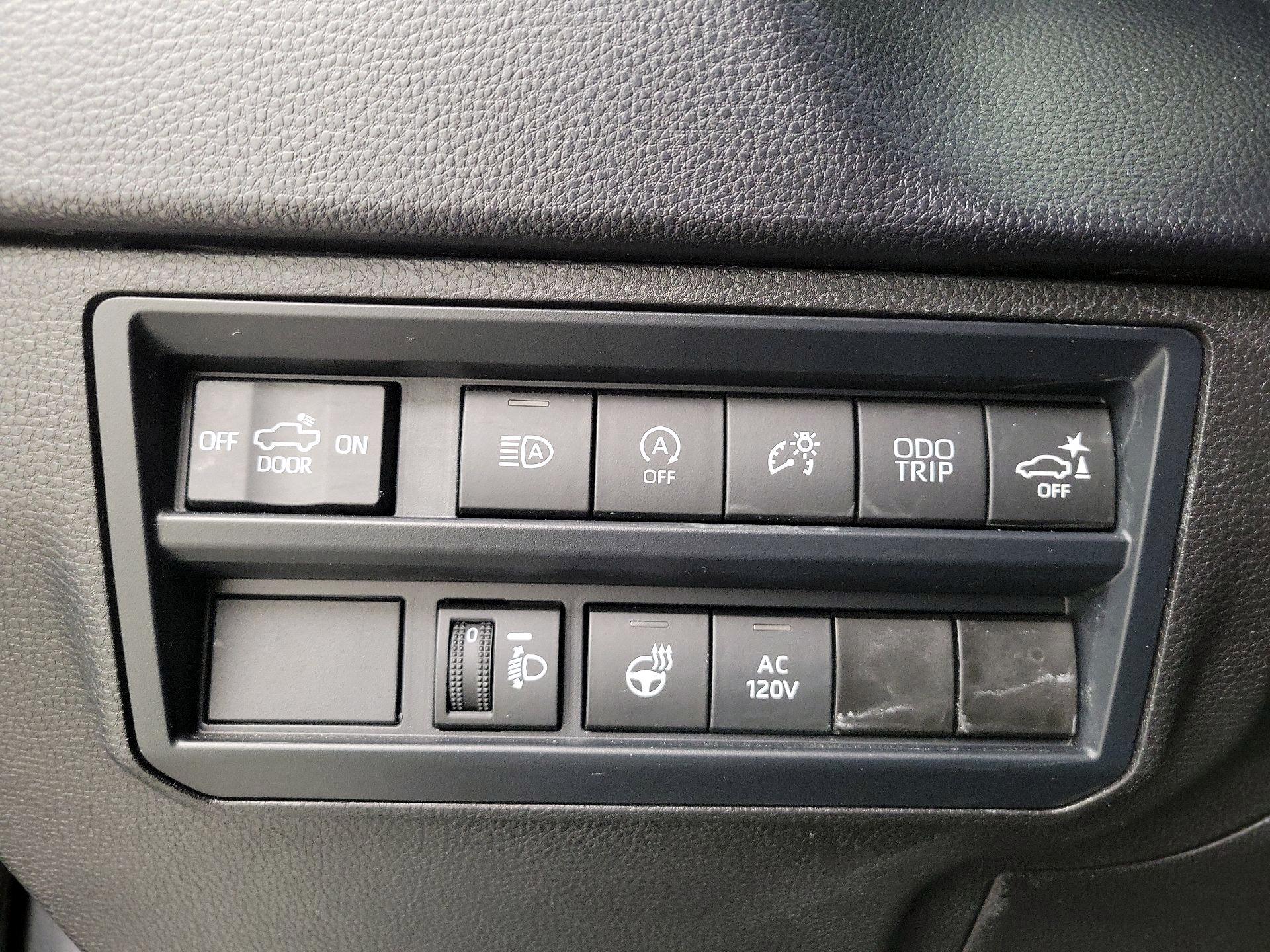 Thumbnail: 2024 Toyota Tundra - 13