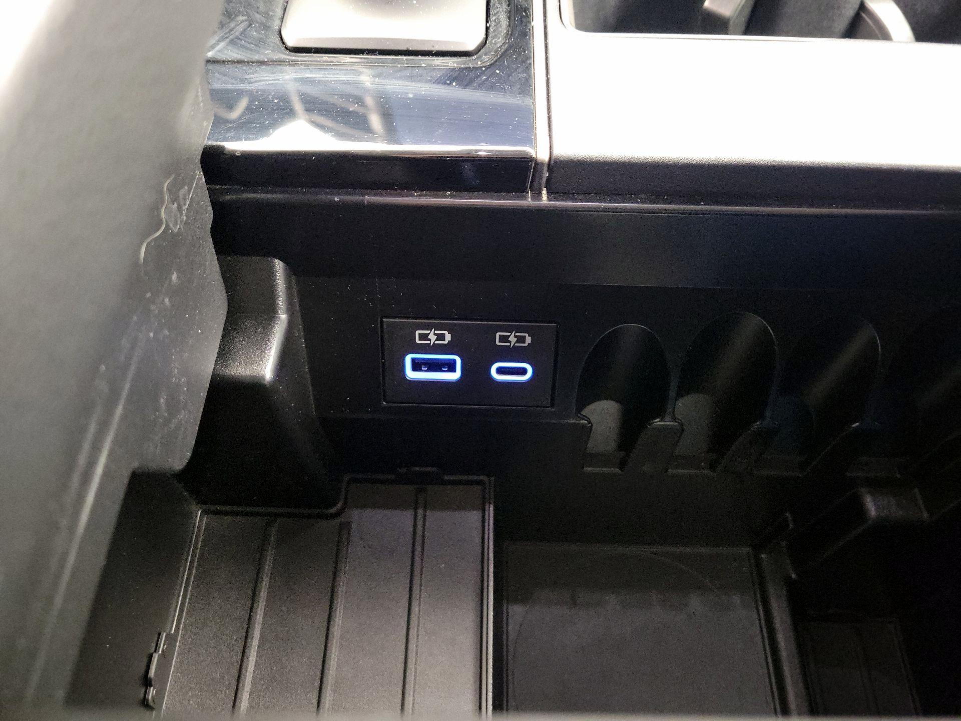 Thumbnail: 2024 Toyota Tundra - 19