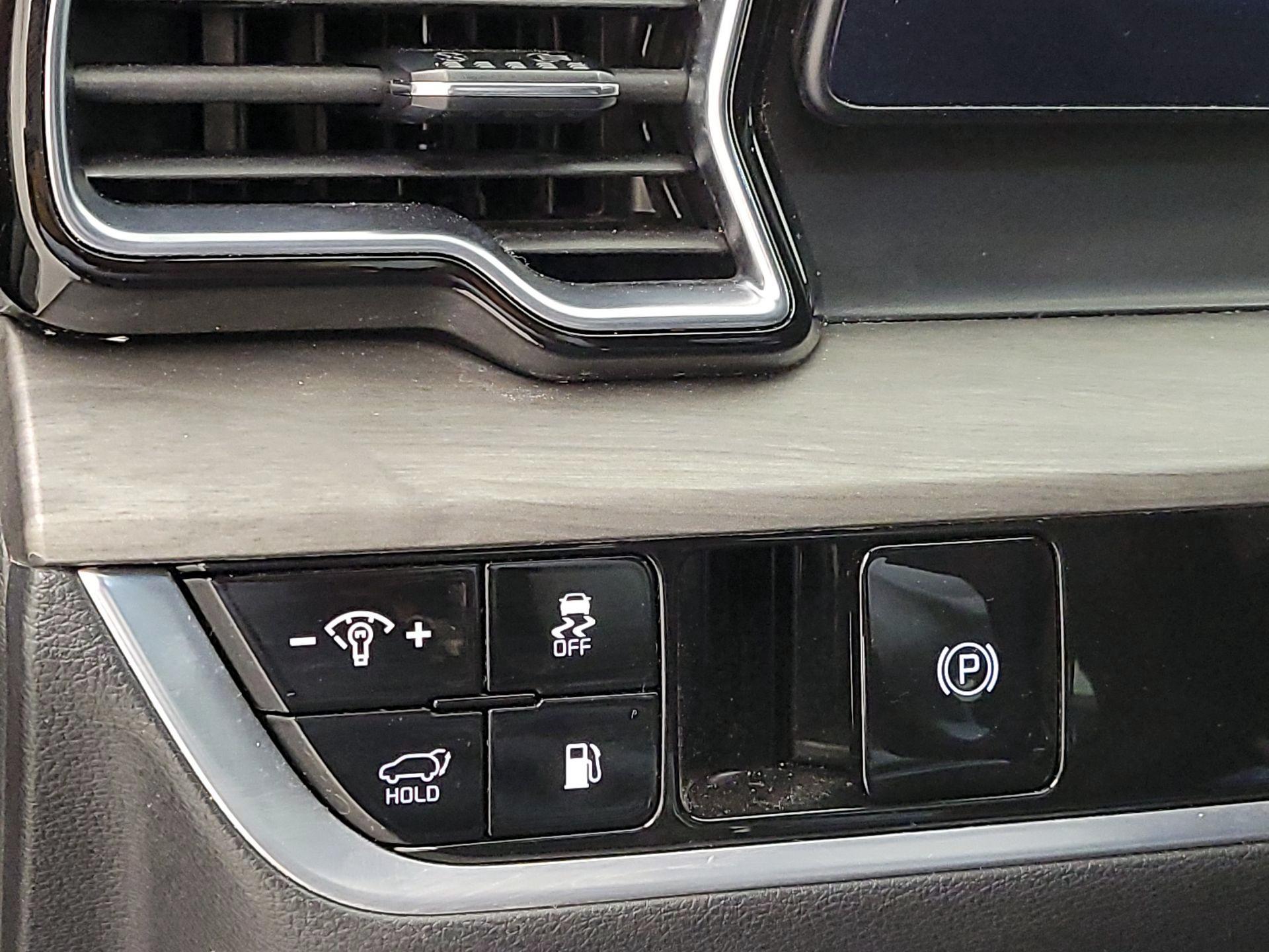 Thumbnail: 2023 Kia Sportage - 13