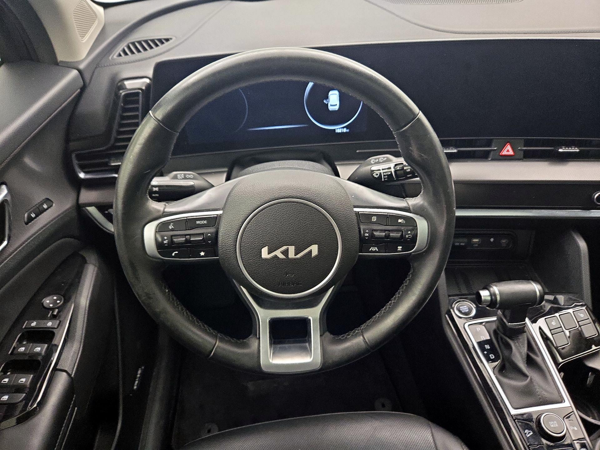 Thumbnail: 2023 Kia Sportage - 10