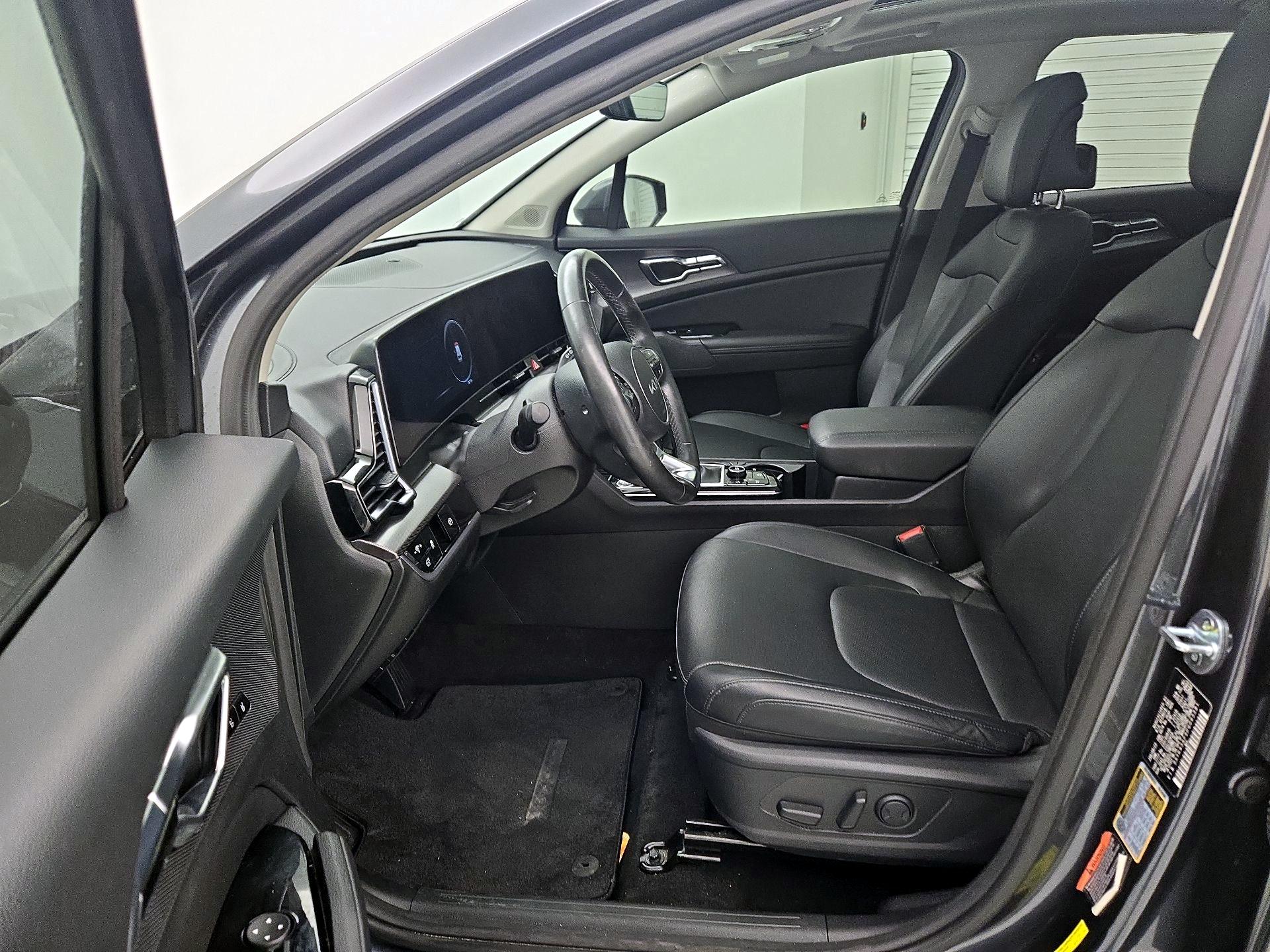 Thumbnail: 2023 Kia Sportage - 11