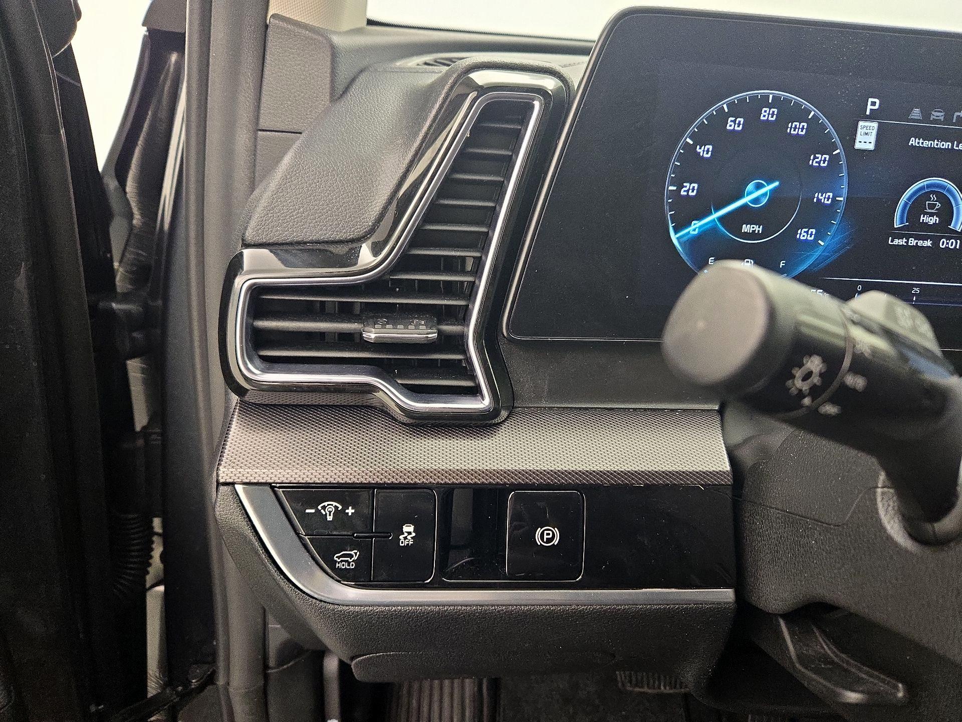 Thumbnail: 2023 Kia Sportage - 13