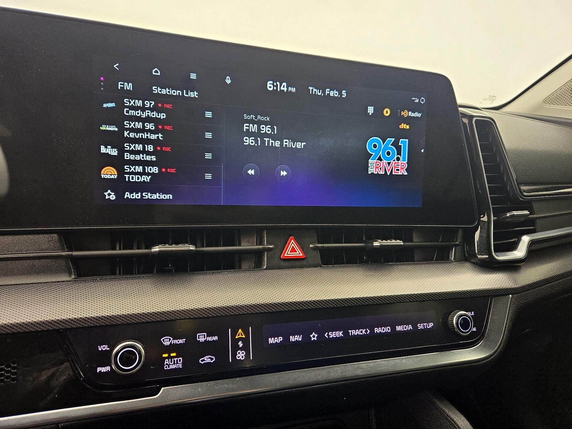 Thumbnail: 2023 Kia Sportage - 16