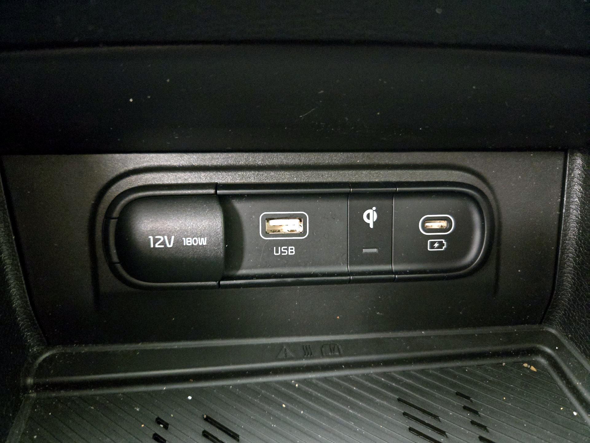 Thumbnail: 2023 Kia Sportage - 19