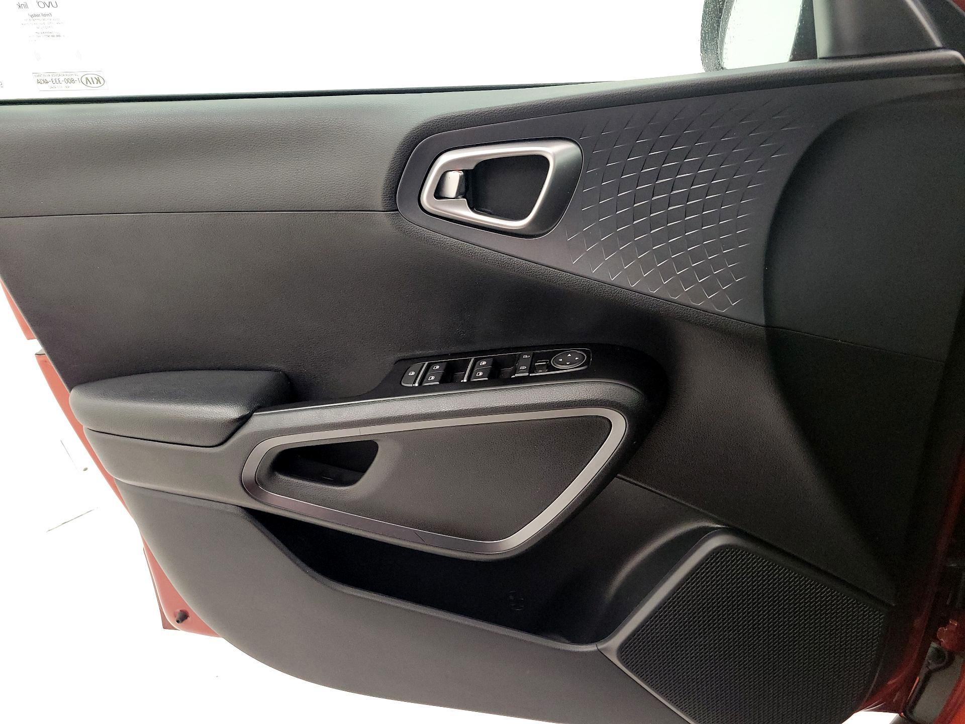 Thumbnail: 2022 Kia Soul - 12