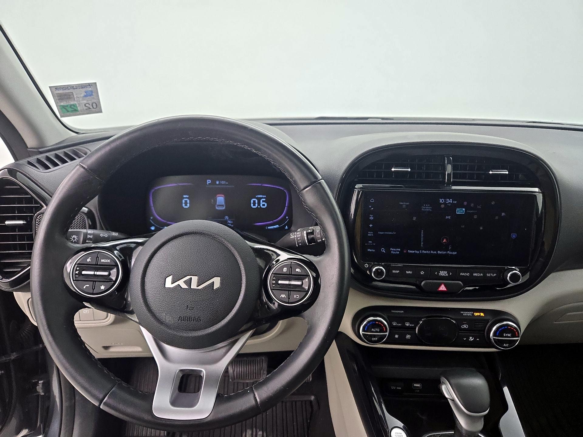 Thumbnail: 2023 Kia Soul - 10