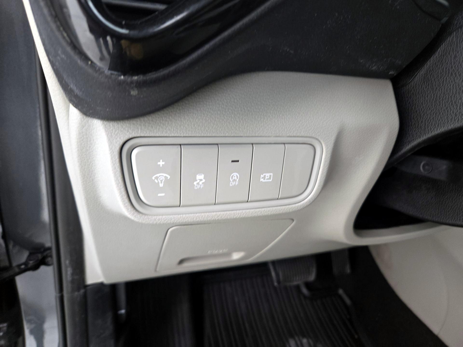 Thumbnail: 2023 Kia Soul - 13